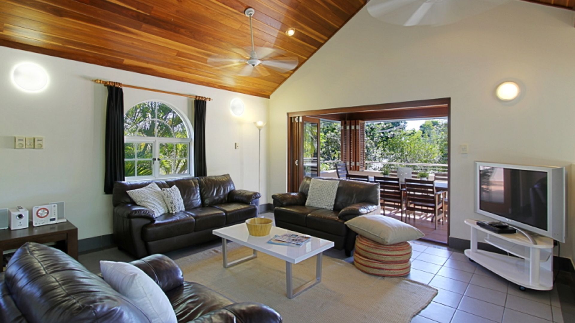 A Perfect Stay Clarkes Beach Villa - Opposite Clarkes Beach