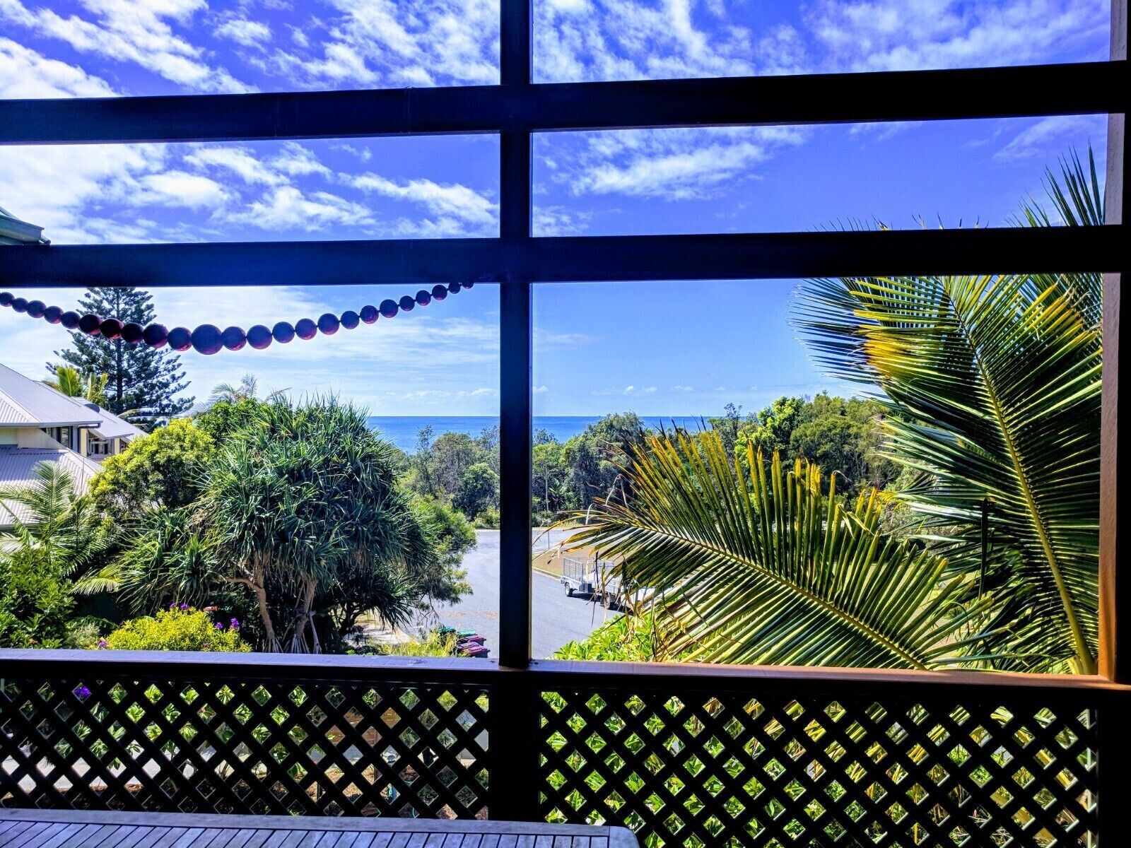 Angourie Beach House ,ocean Views,100m to Beach, Cafe,restraunt,swing &nat Park