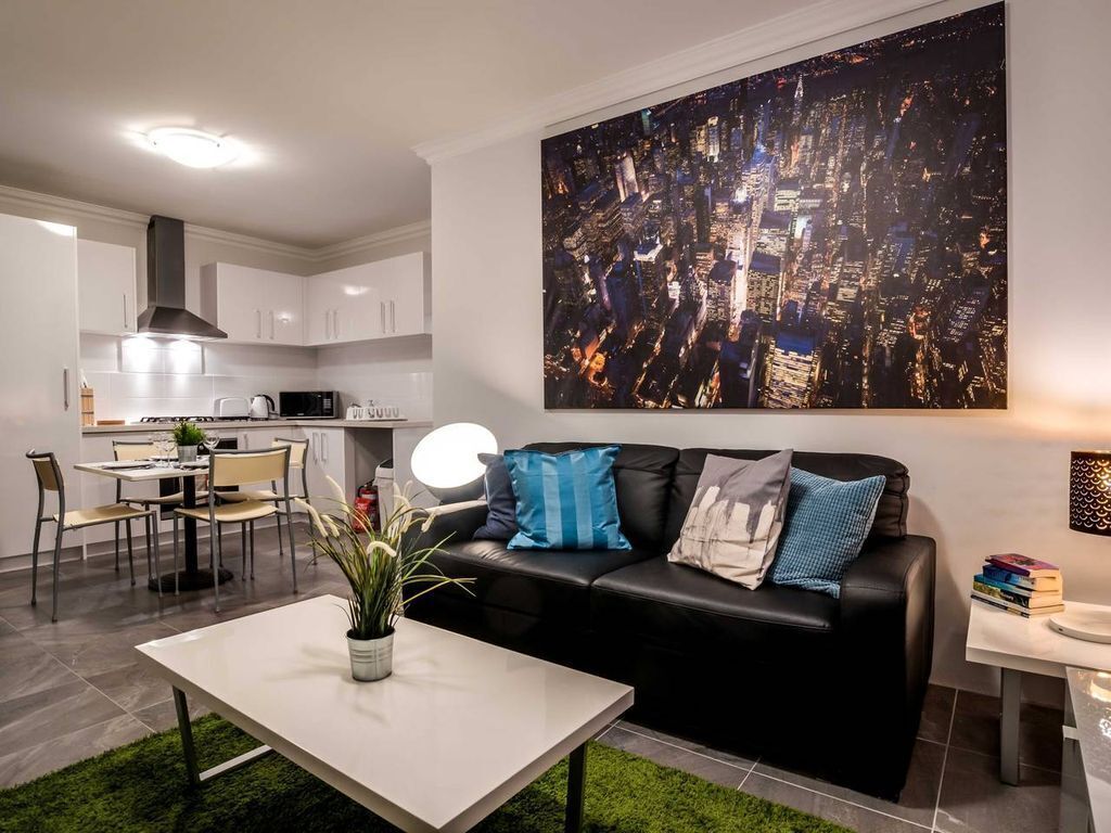 ⚡️VIP Stays NYC Styled Apt near PERTH CBD  Now