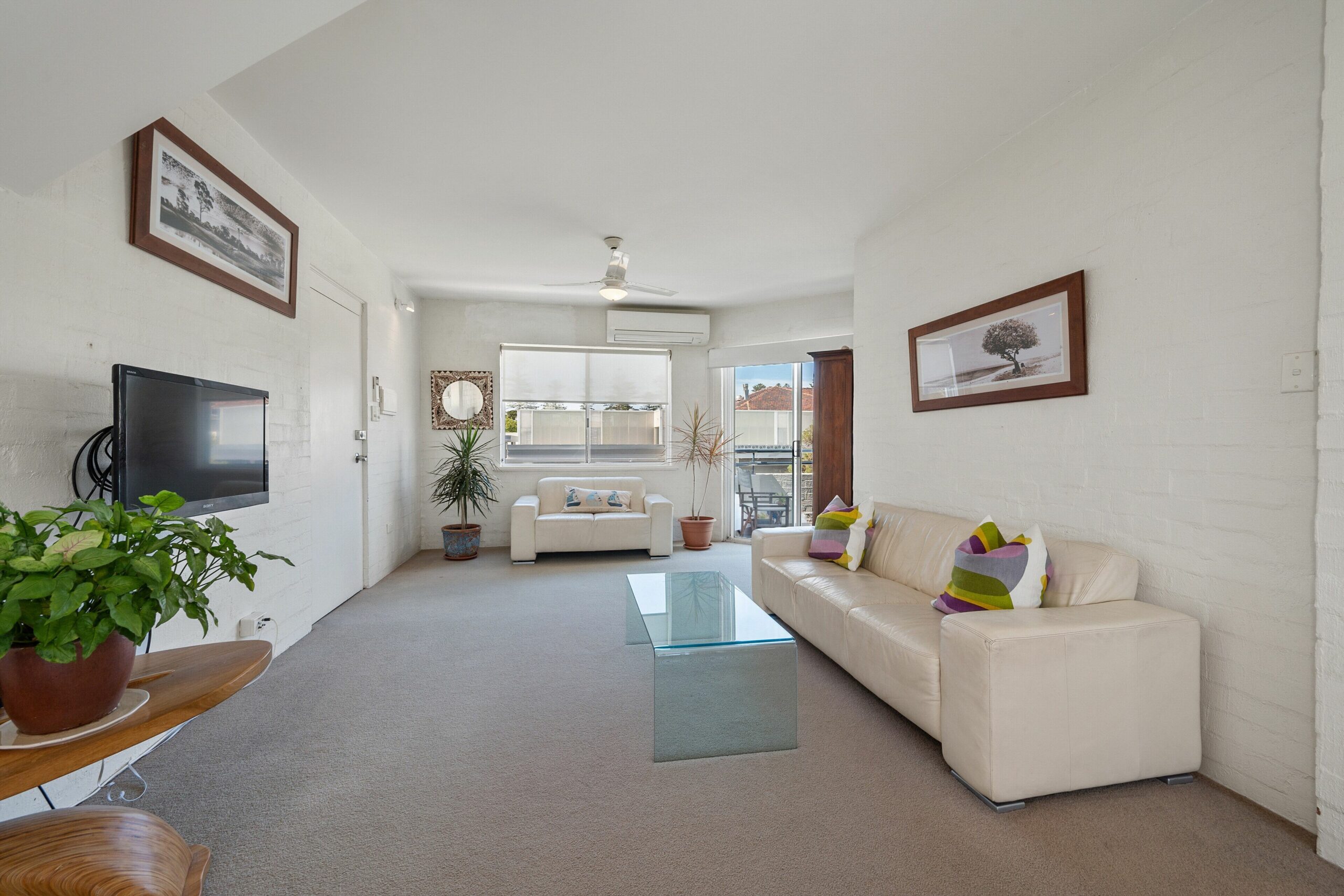 Katy's Aptmt With Ocean Views and 2 min Walk to Cottesloe Beach