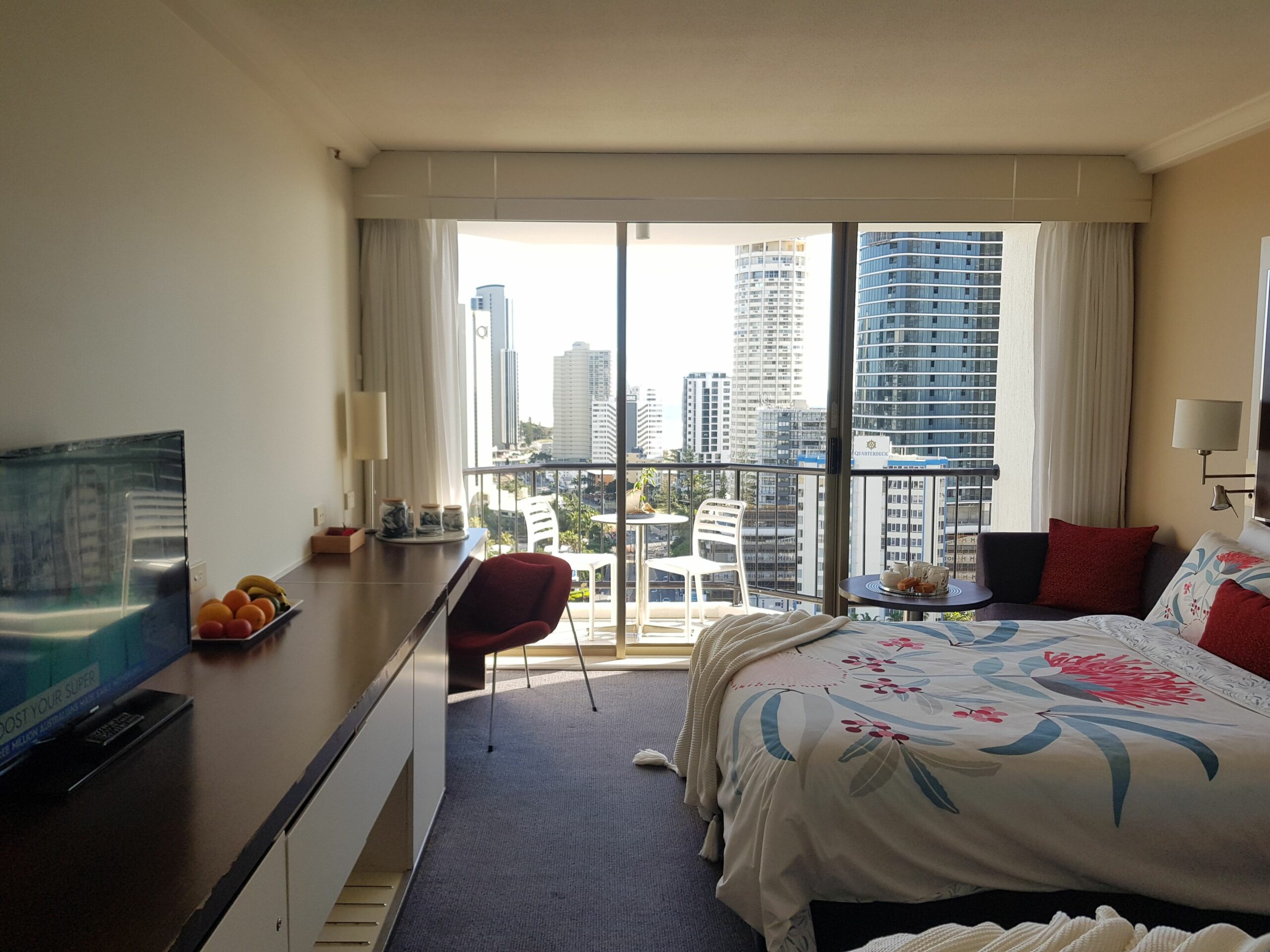 16th Floor Surfers Paradise Suite