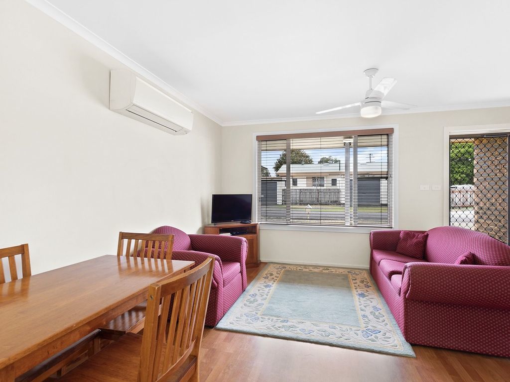 War10/1 - Waratah Beach Unit With SEA Breezes