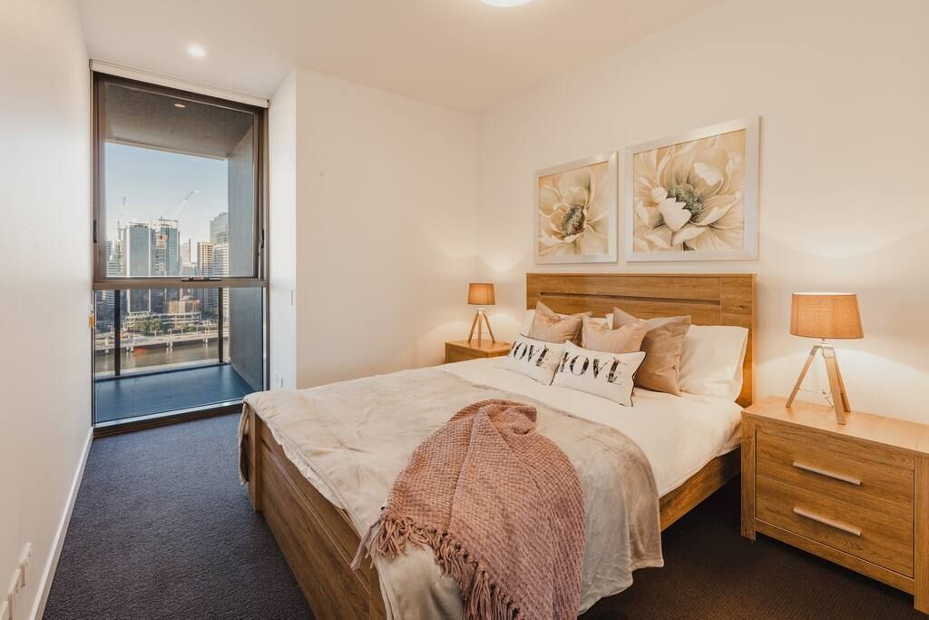 NEW Marvelous Water View Apartment @ South Bank