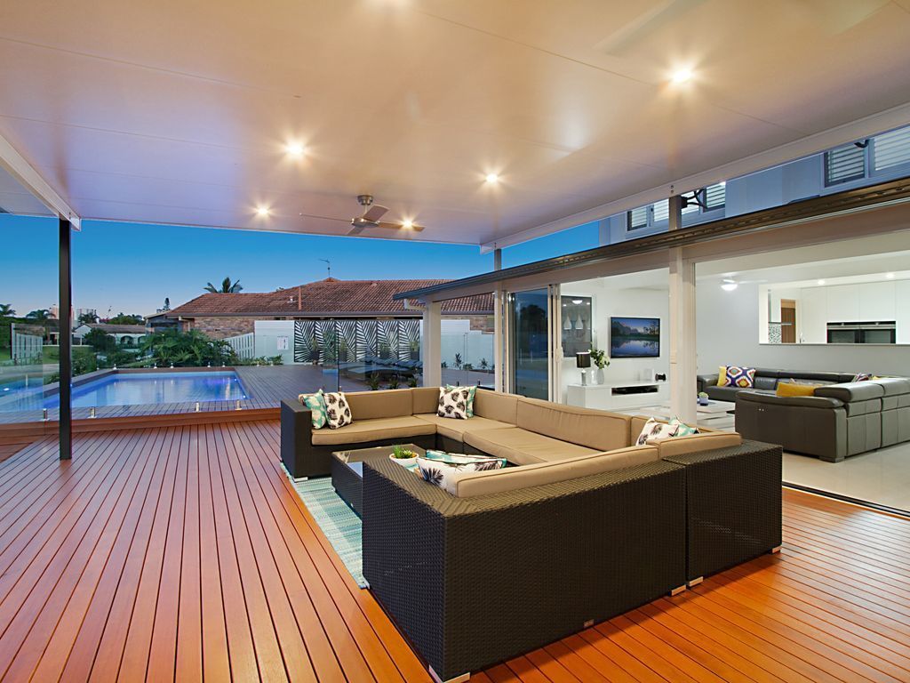 Vogue Holiday Homes - Whitehaven @ Broadbeach