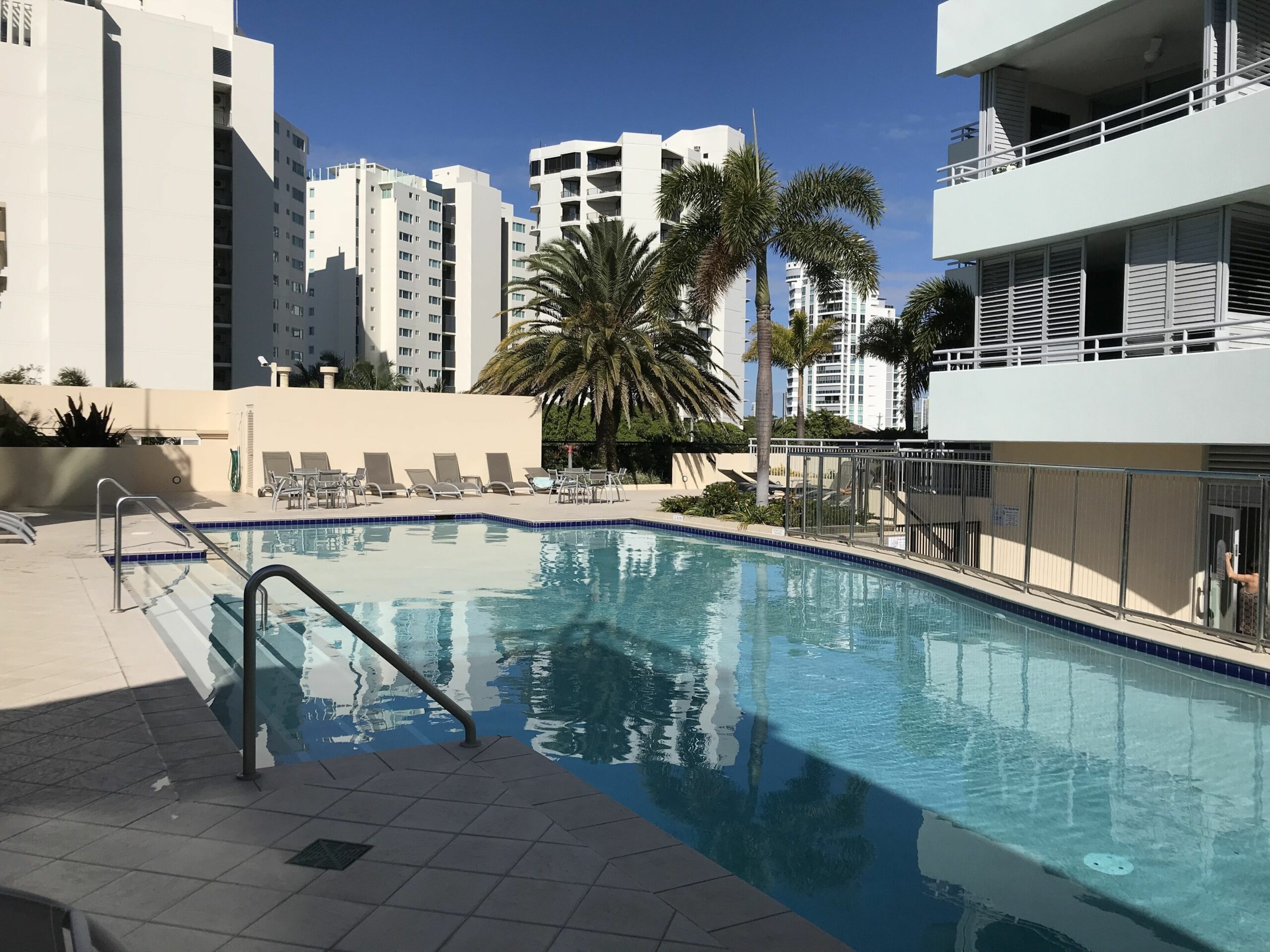 Grand Hotel Gold Coast Ocean View Apartment by owner