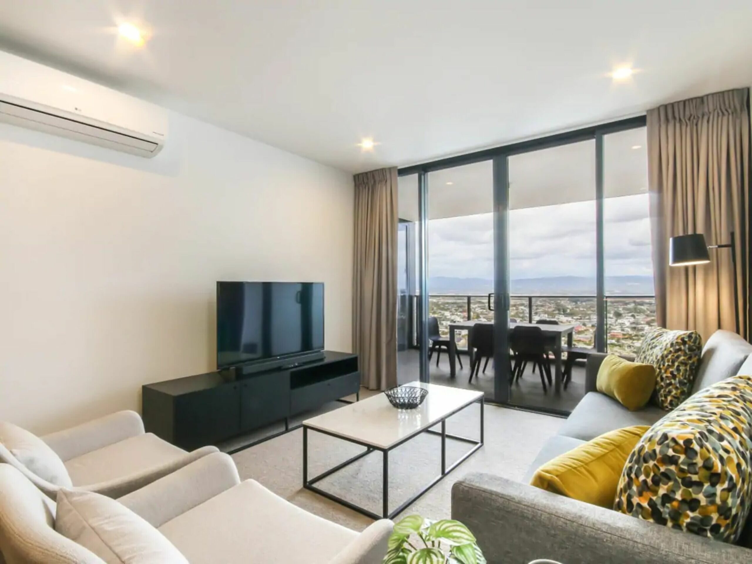 Brand New 2 Bedroom Unit With Amazing Hinterland Views