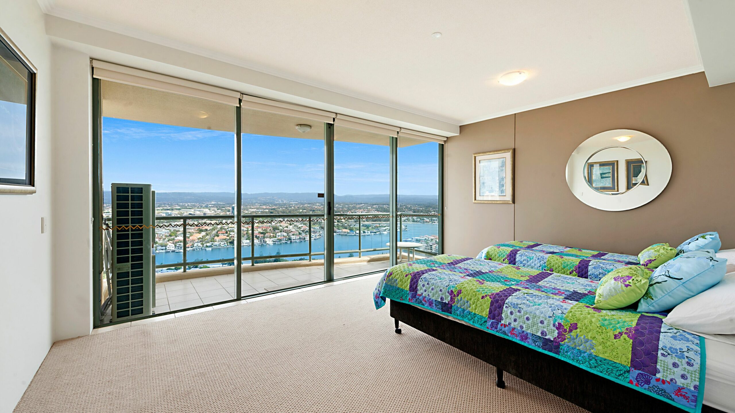 Surfers Paradise Luxury Apartment Ocean Front Panorama