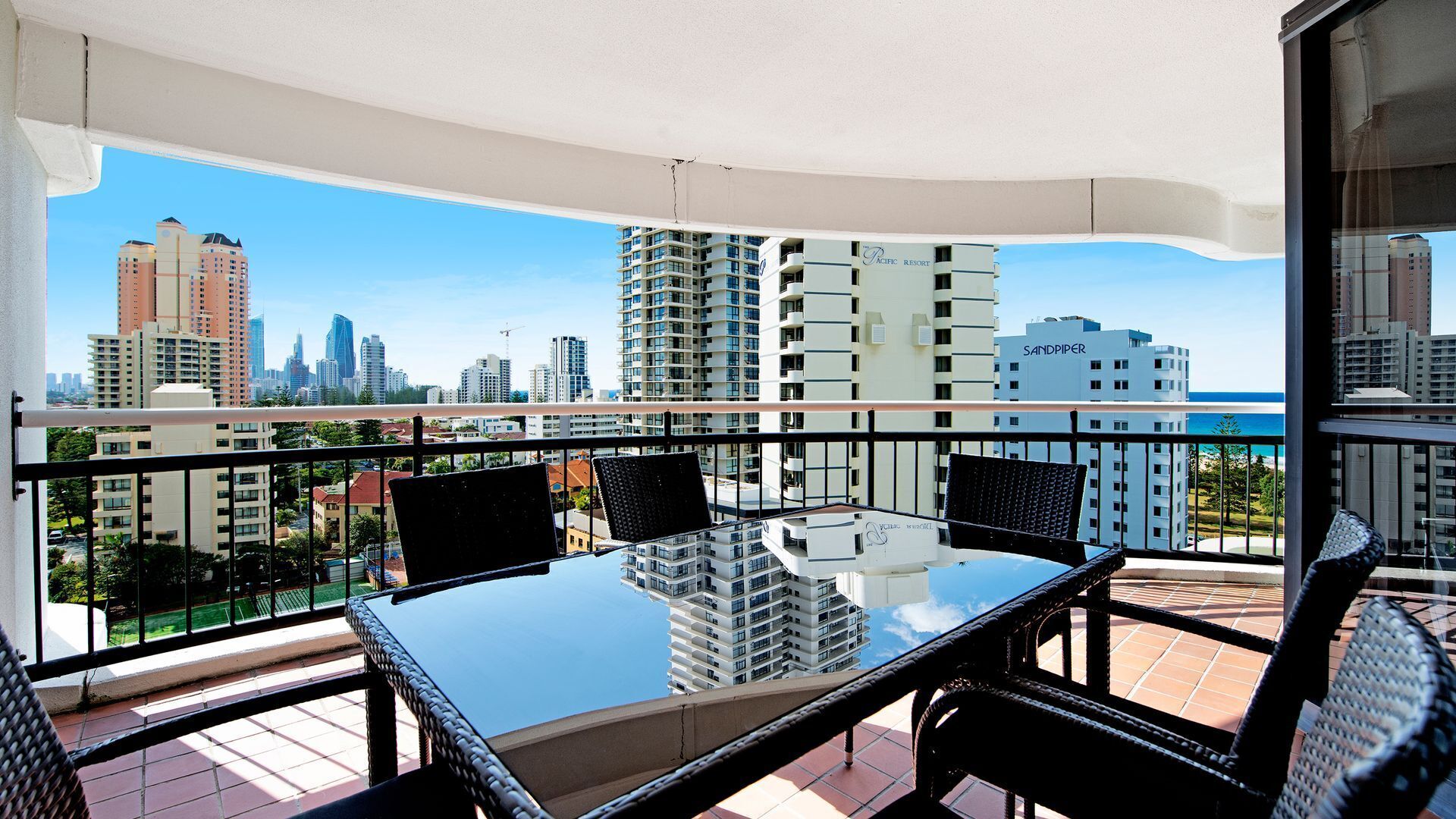 Victoria Square 2 Bed Ocean View Broadbeach