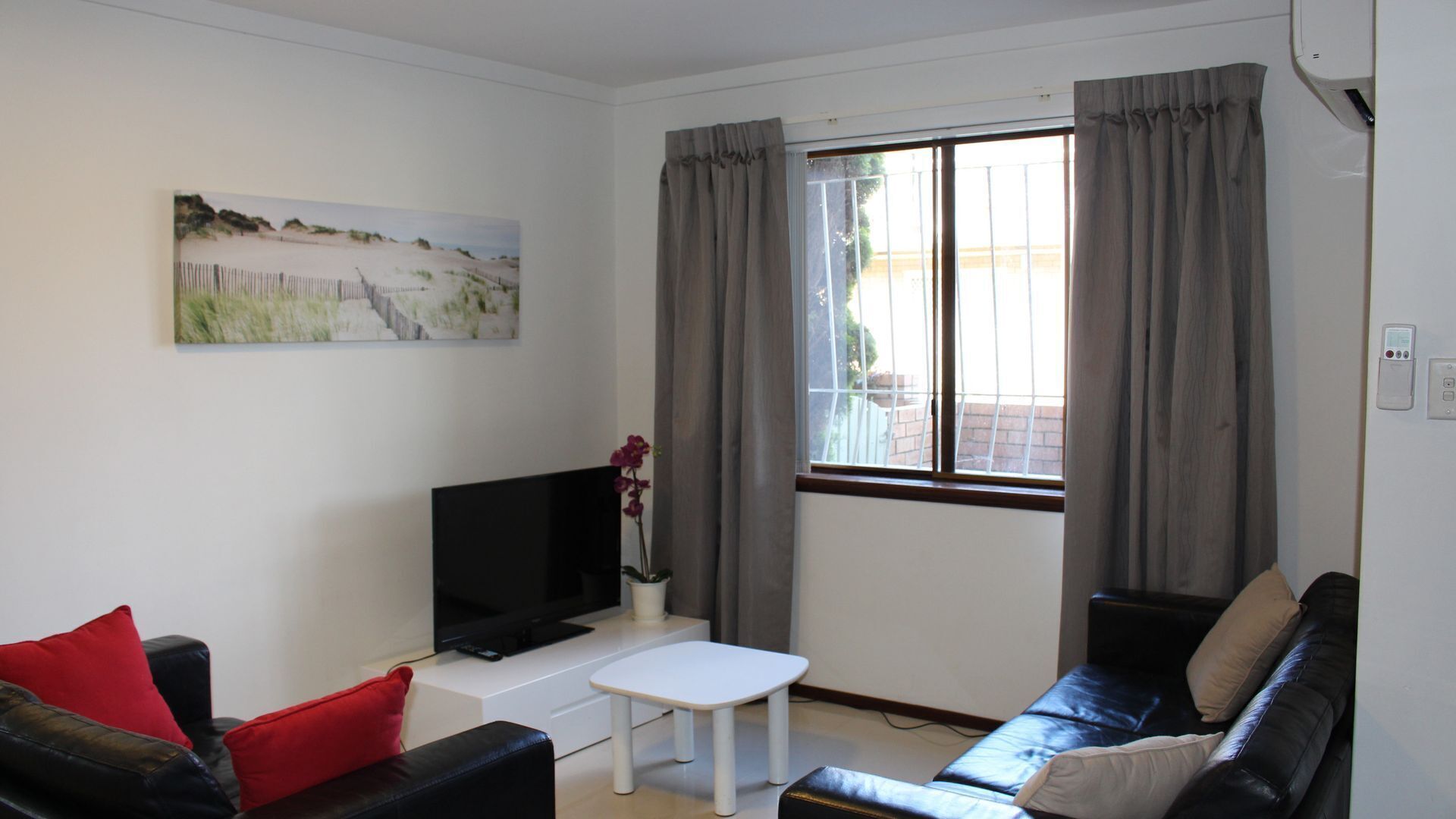 Parkline Vic Park 1 BRM Apartment Wifi + Breakfast