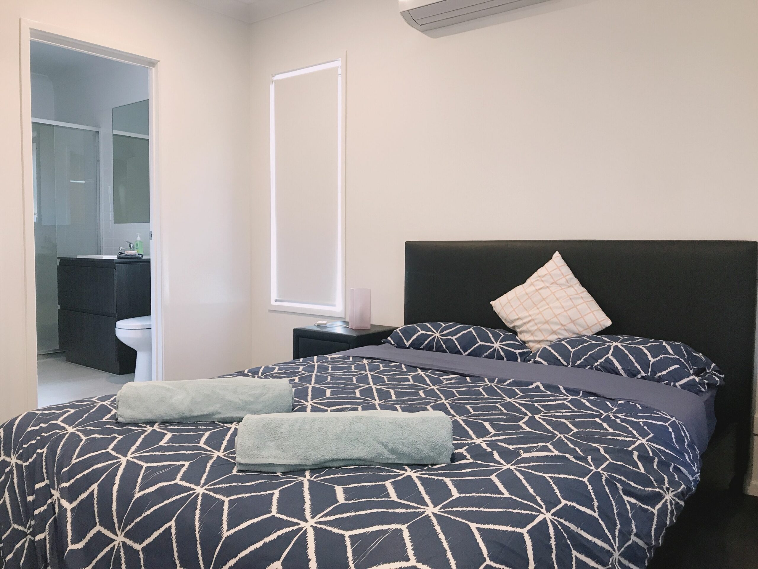 Entire Brand new Spacious House in Strathpine