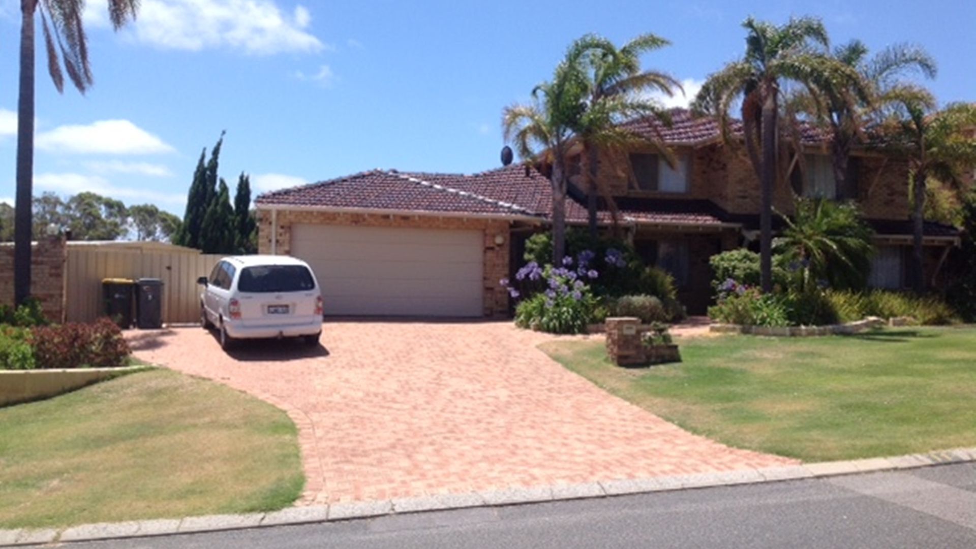 Northwood House- Large Family Home W/pool- Only 10 min Brisk Walk to the Beach