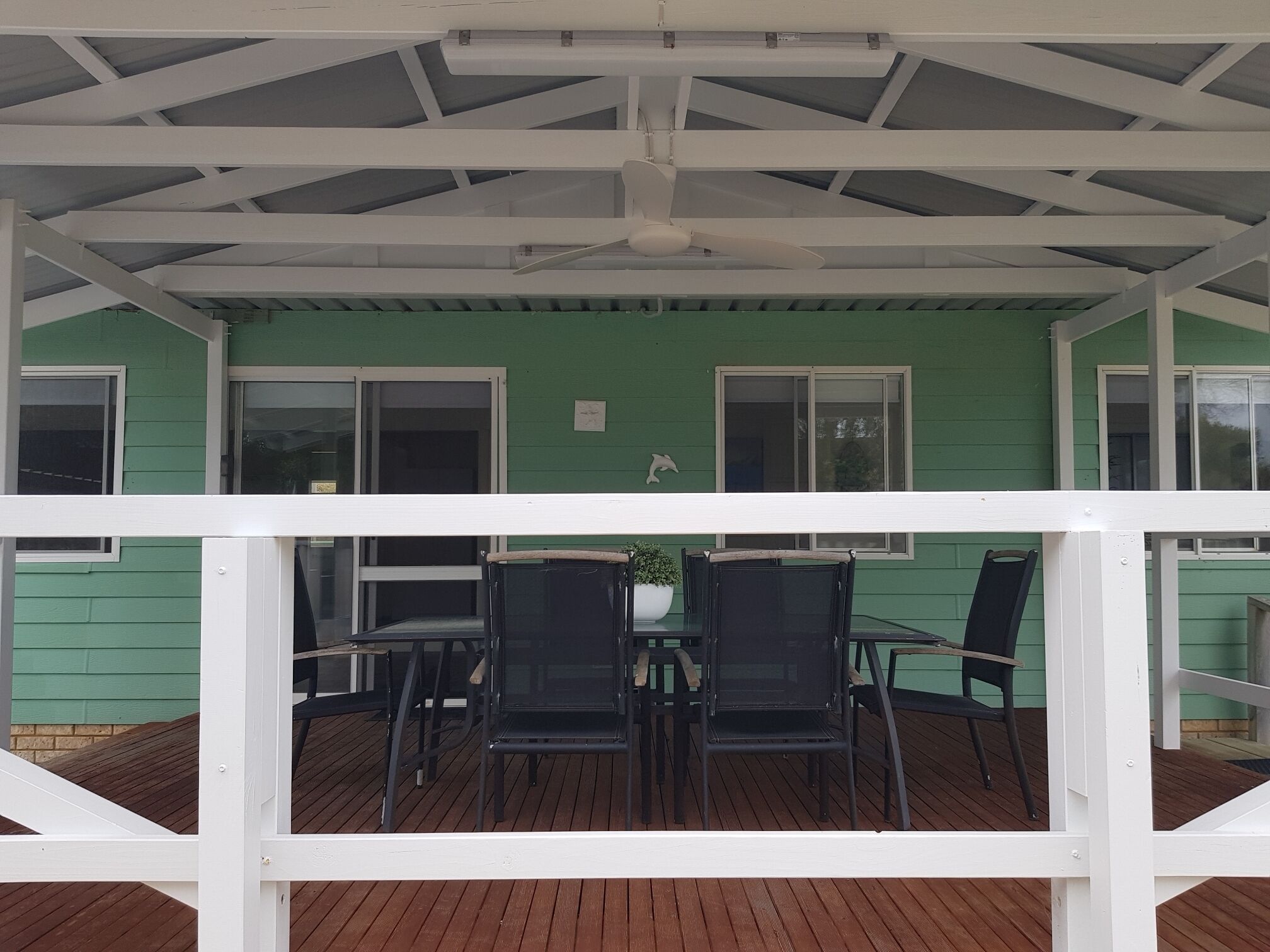 Ledge Point Beach House Only 200m From the Ocean. Perfect Weekend Getaway!