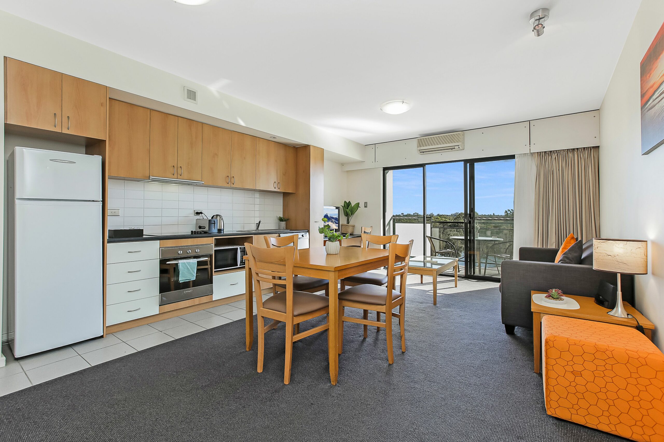 Ascot Modern Apartment -great River View