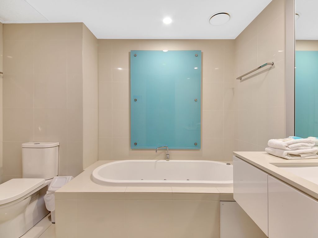 Q1 Resort Spa Apartment, Free Parking, Wifi. Surfers Paradise