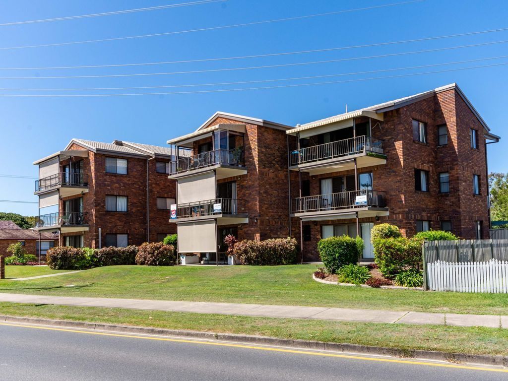 Ground Floor With Water Views and Pool!