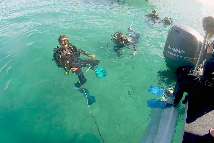 Wave Break Island Scuba Diving on the Gold Coast