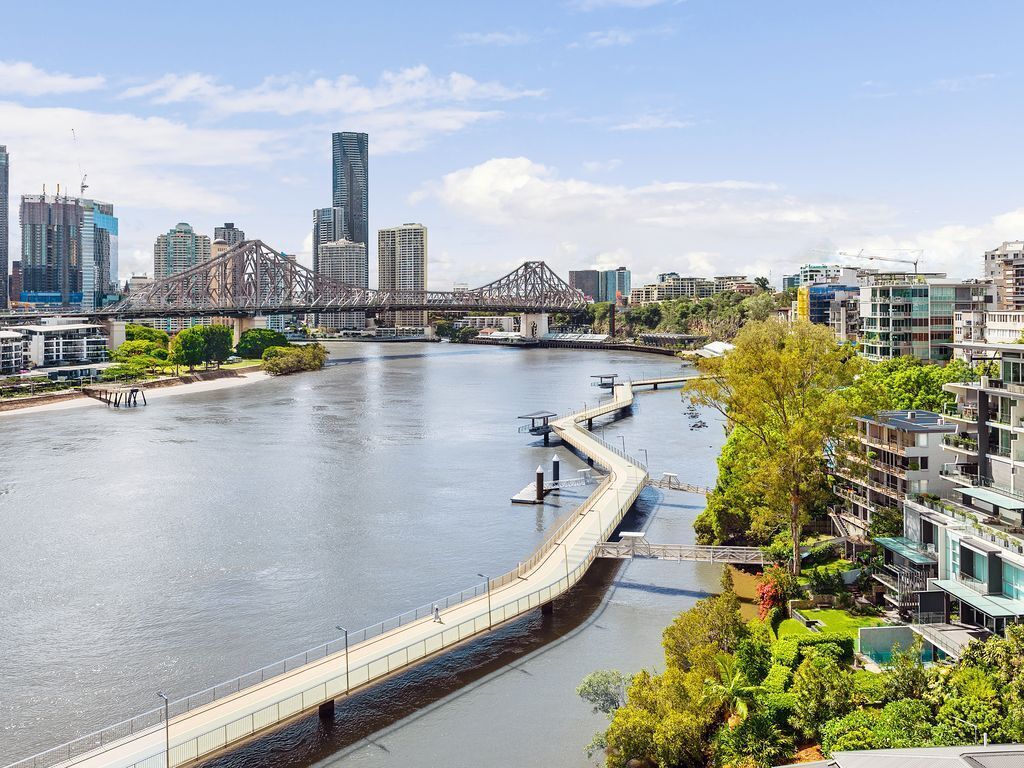 Wow! ~ Skyline City, Water + Story Bridge Views