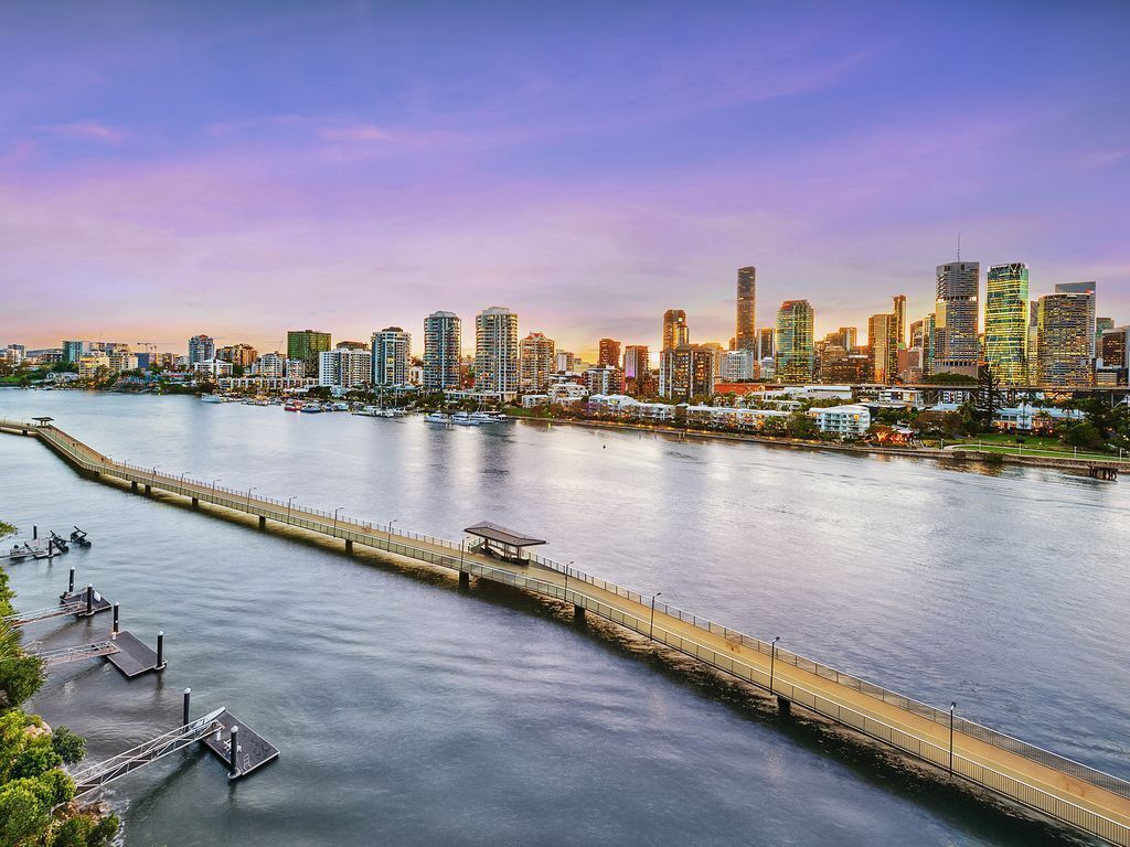 Wow! ~ Skyline City, Water + Story Bridge Views