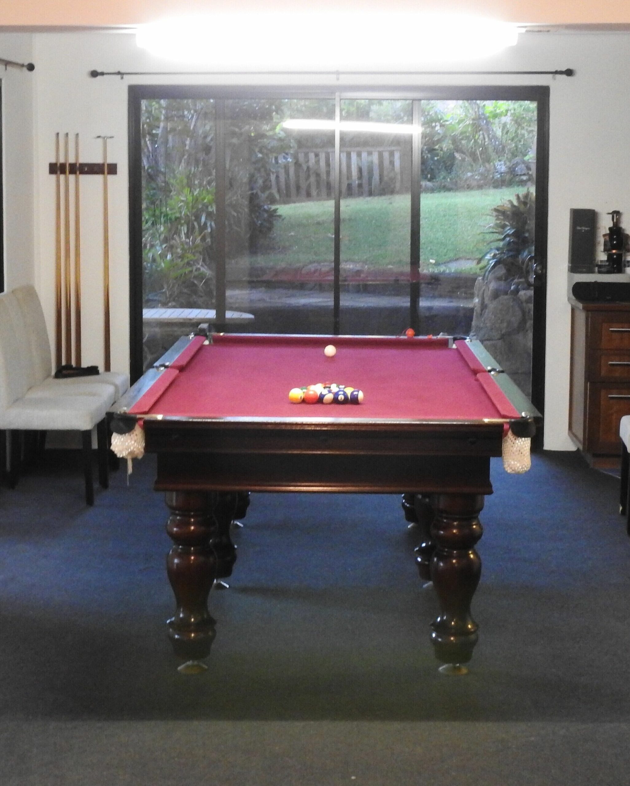 Private serene spacious large house with swimming pool, near Byron Bay