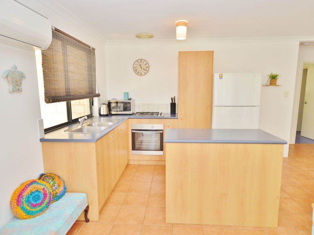 Only 5 Mins From Blue Holes Beach + Bonus Free Wifi is Available