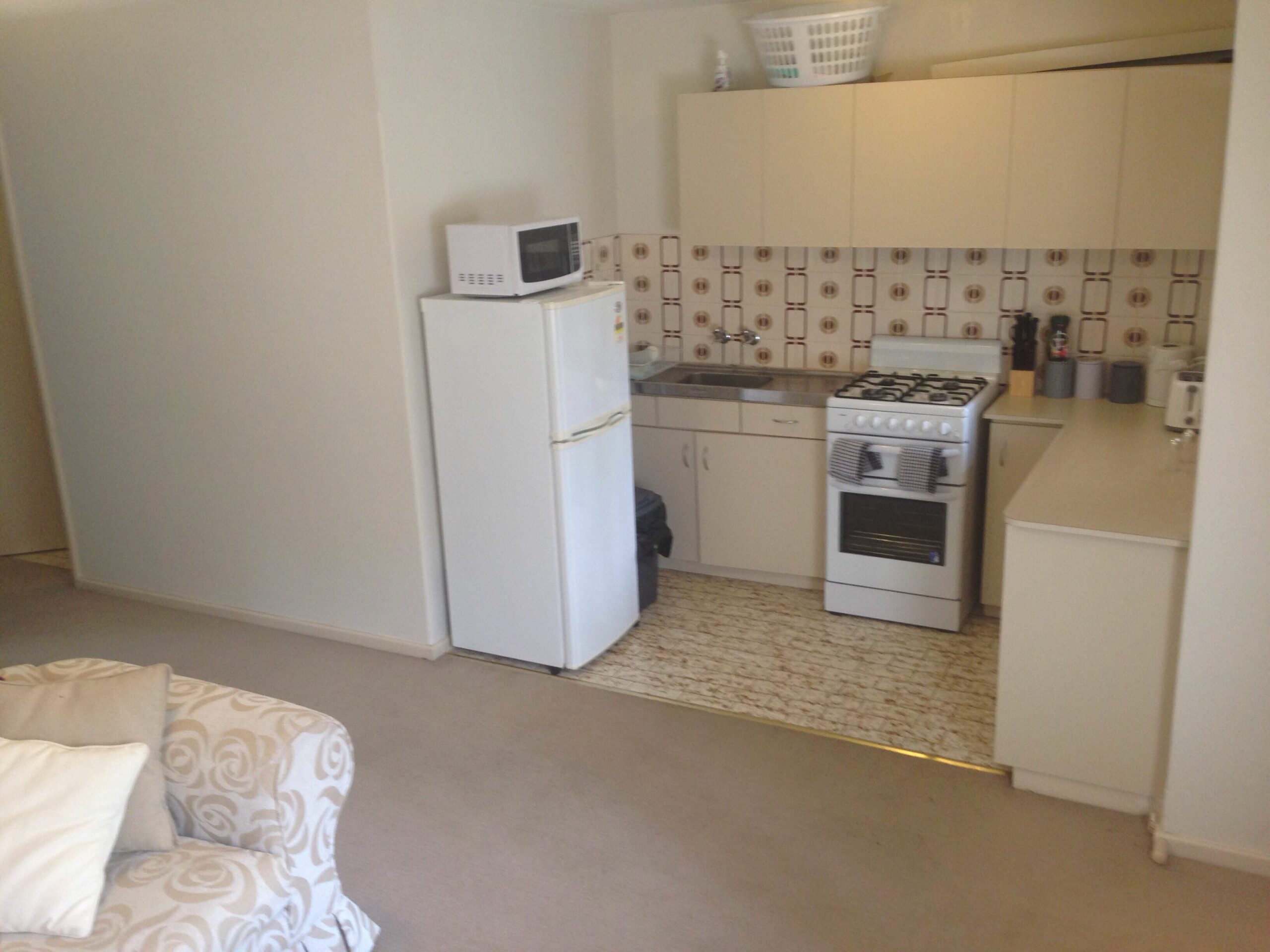 Affordable & Comfortable Inglewood Apartment With Pool