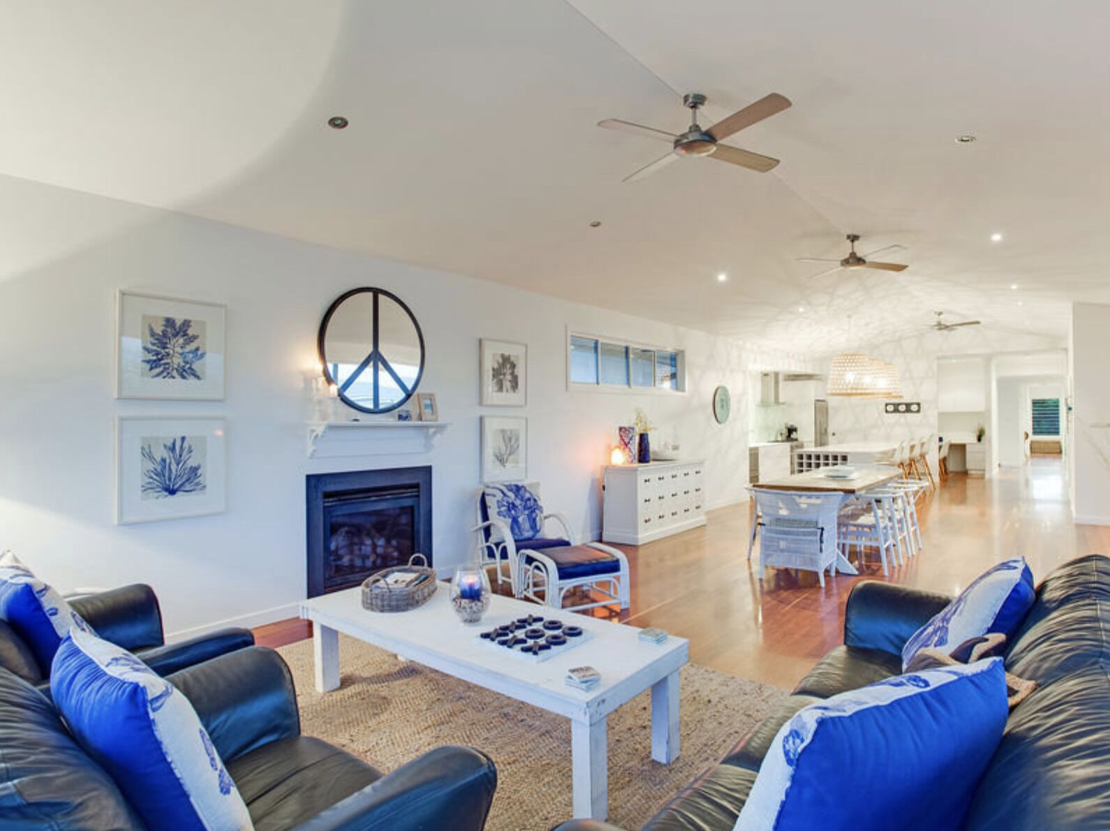 Serenity Beach Retreat - Hamptons Beach Havencasuarina - Sleeps 14 -7 Bedrooms