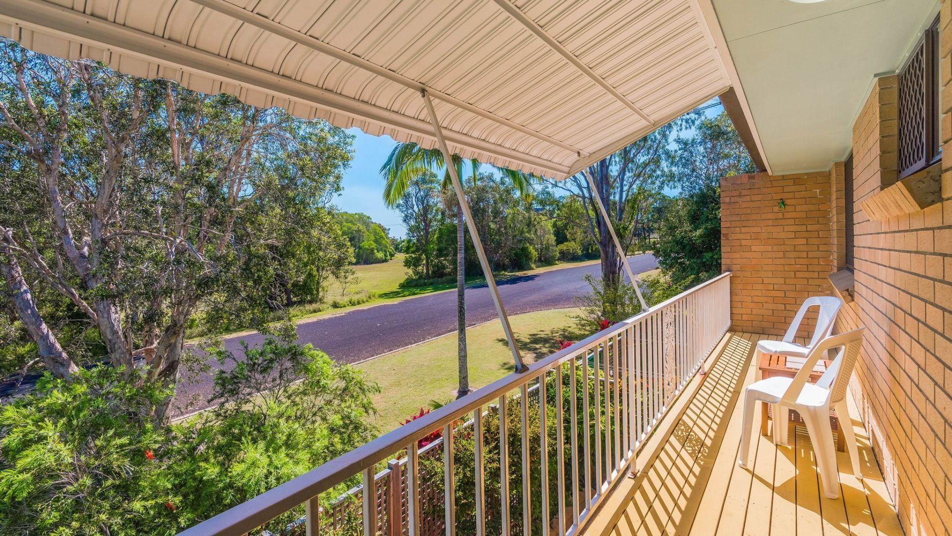 Ced49/7 - Bushland Townhouse With Swimming Pool AND Aircon