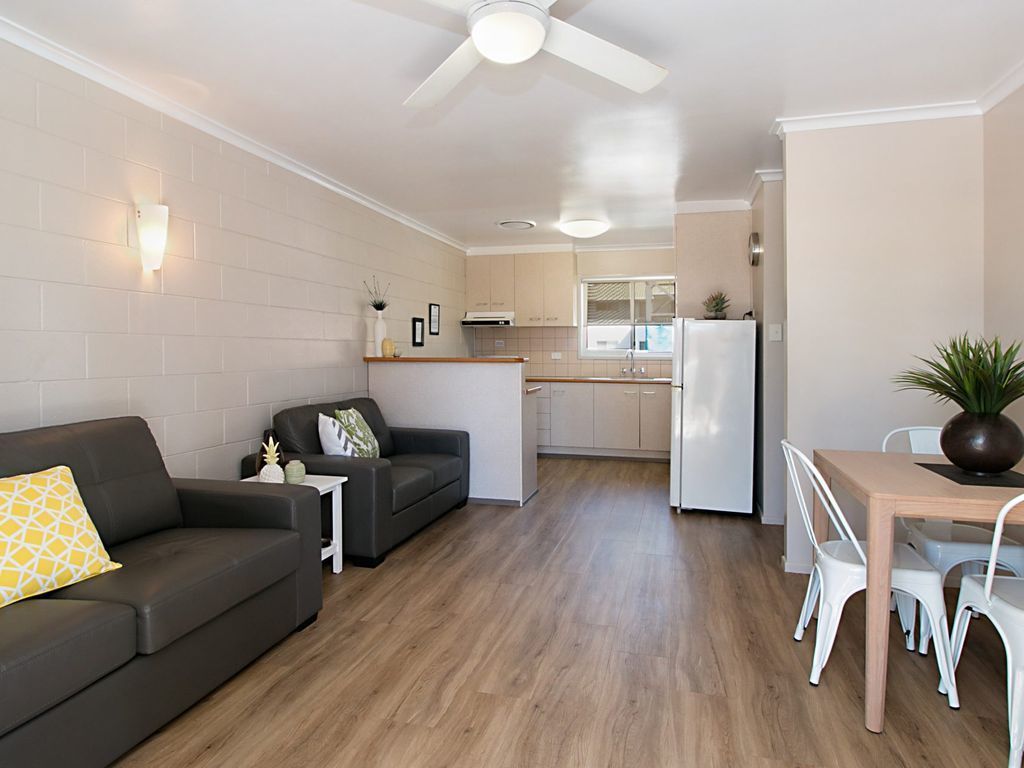 Mavic Court Unit 4 Only 200m to Rainbow Bay Beach in Coolangatta