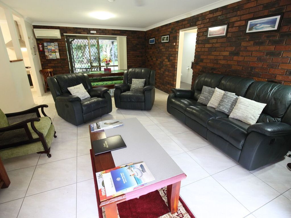 Caboolture 4.5 Star Holiday Home at the Gateway to the Sunshine Coast in Qld