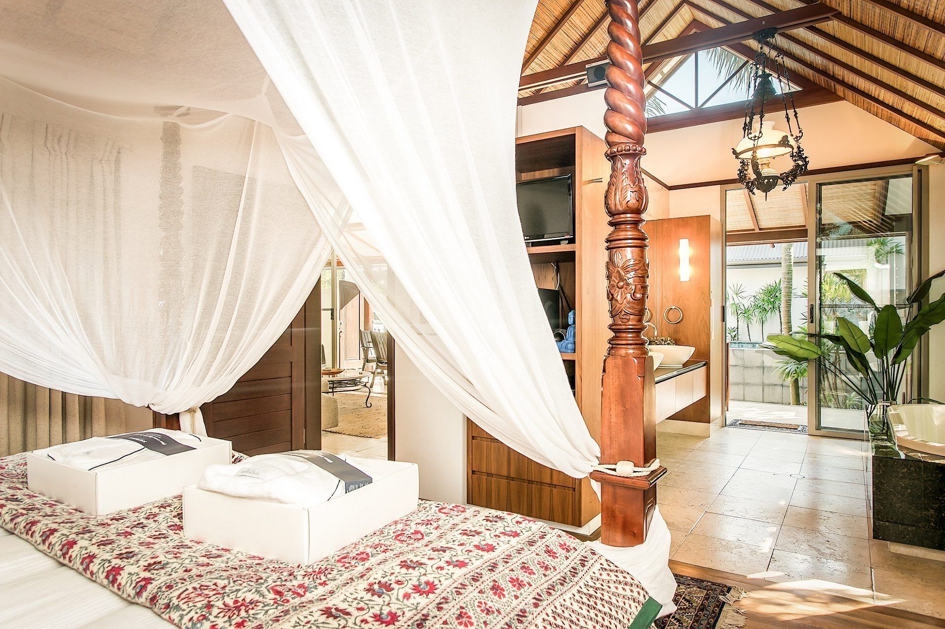 Your Luxury Escape – Amala Luxury Villa