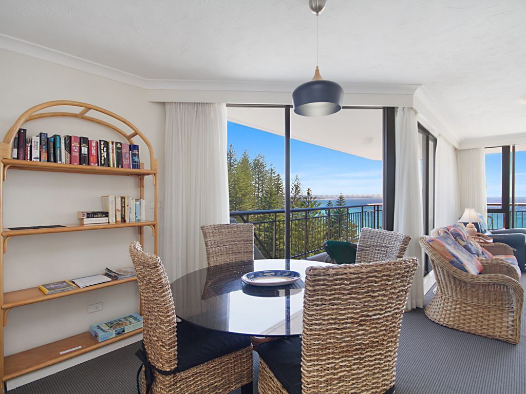 Bayview Unit 10b 2 bedroom apartment with views from Snapper rocks to Surfers Paradise.