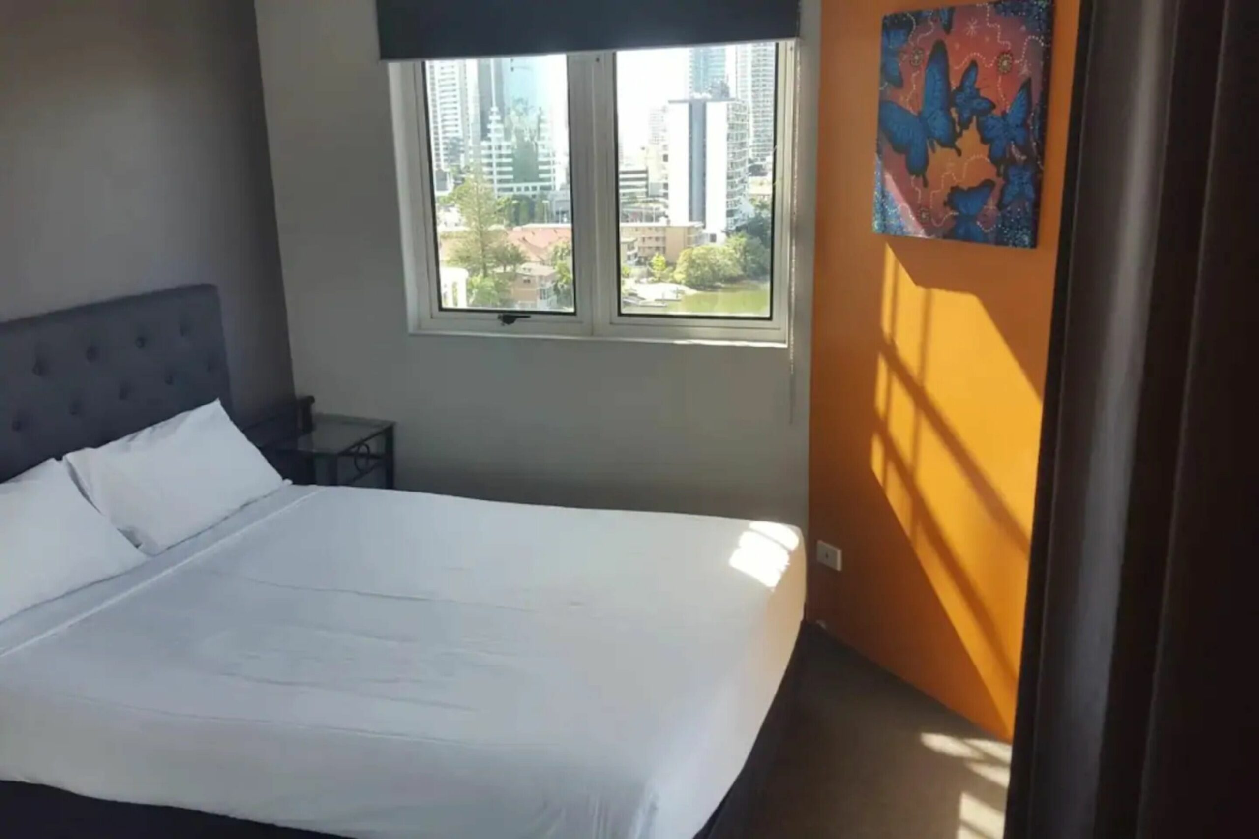 Affordable Unit Minutes To The Heart Of Surfers Paradise