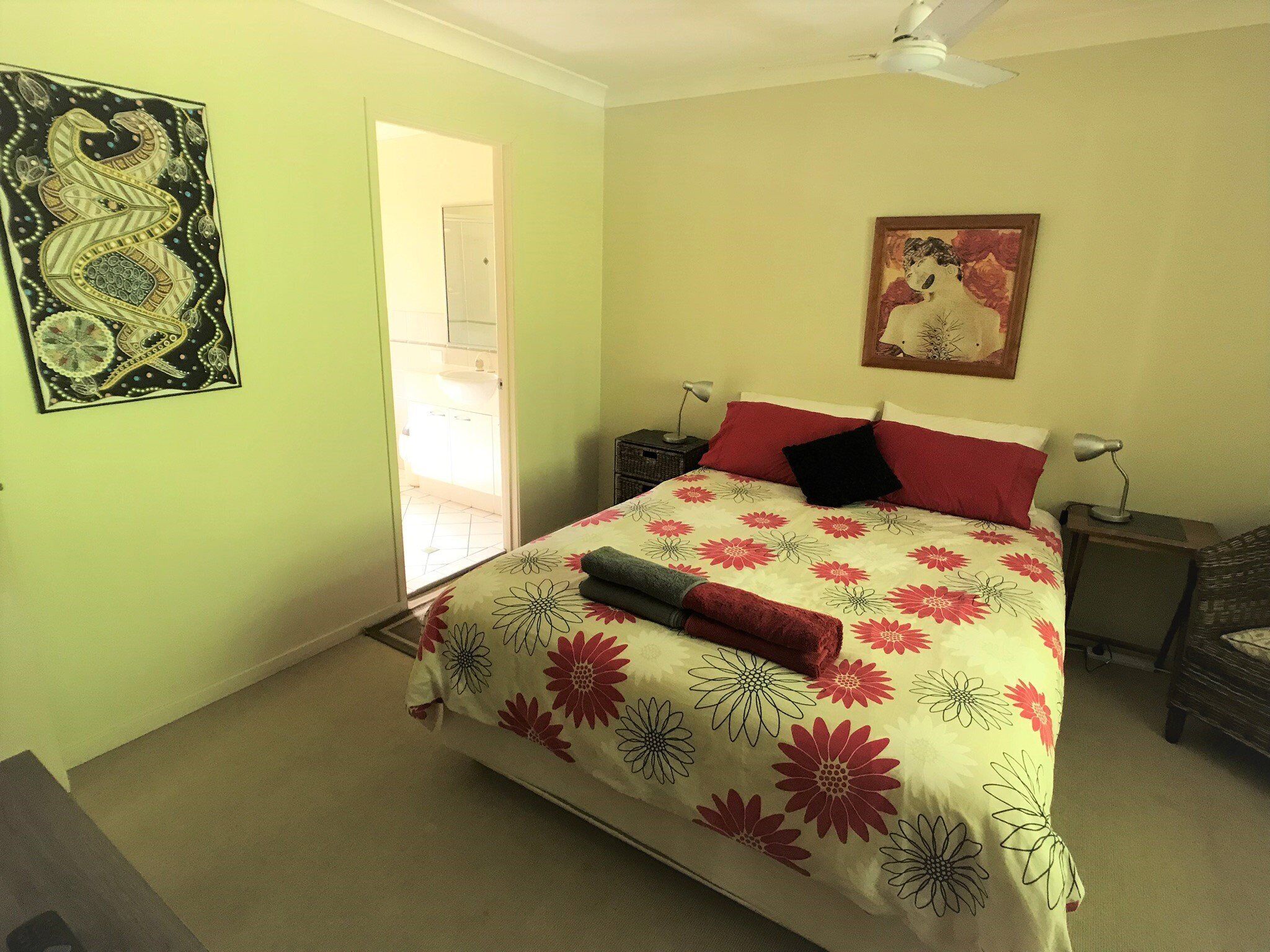 This Spacious Modern Townhouse is Located Just 2kms From Byron CBD