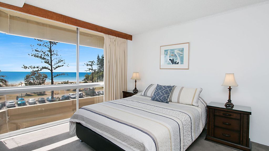 Kooringal Unit 9 Great Location on the Beach With Ocean Views