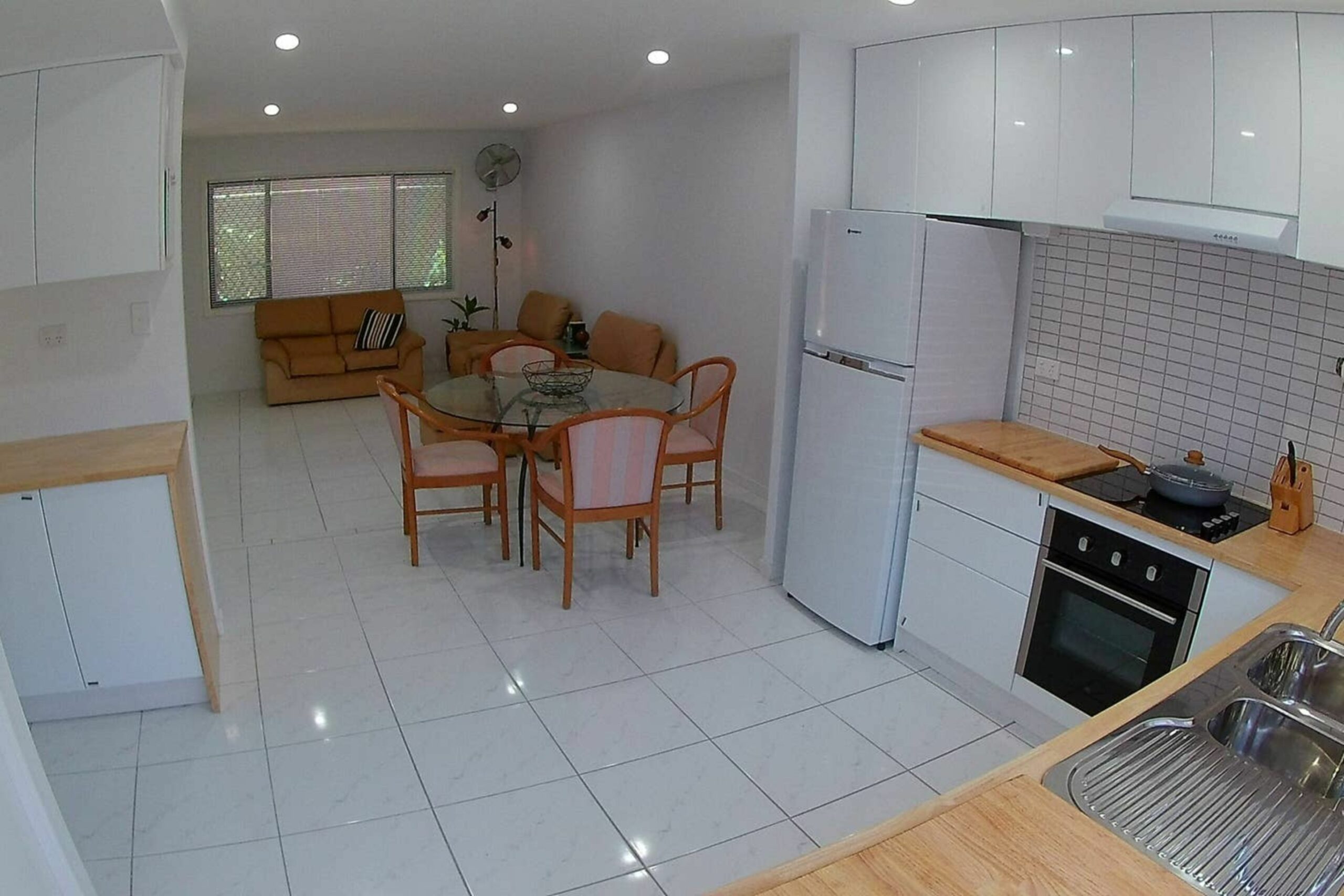 2 Bedroom Apartment in Surfers Central