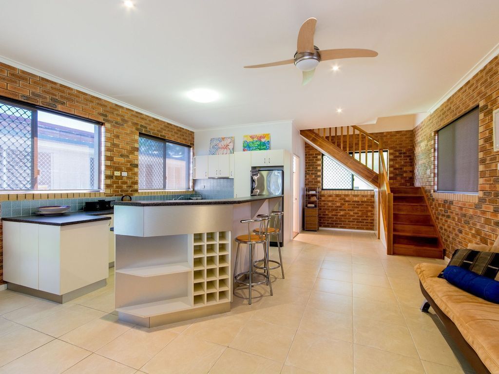 Magical Holiday Home - Welsby Pde, Bongaree