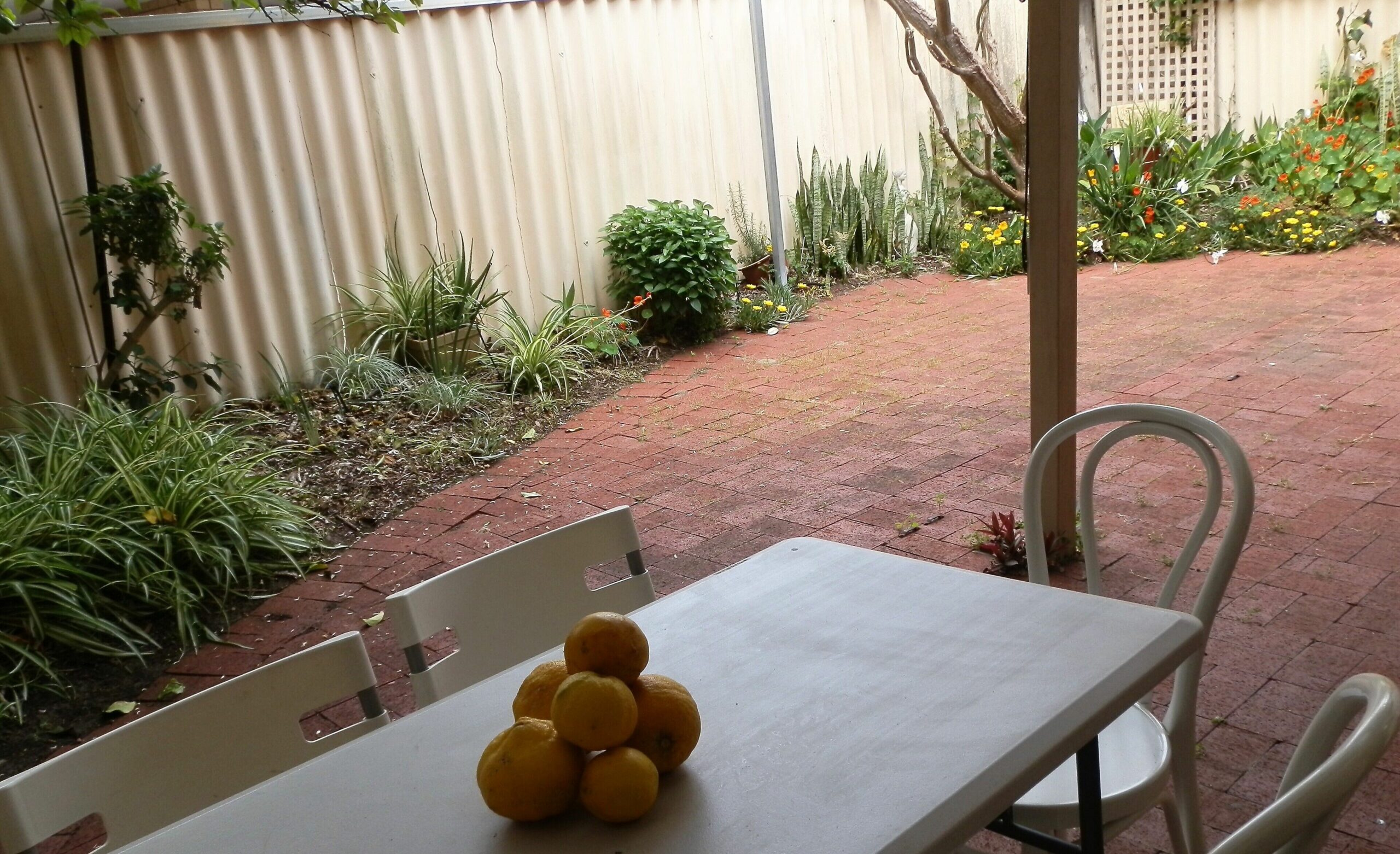 Family Townhouse on Addison is a great family friendly space in South Perth