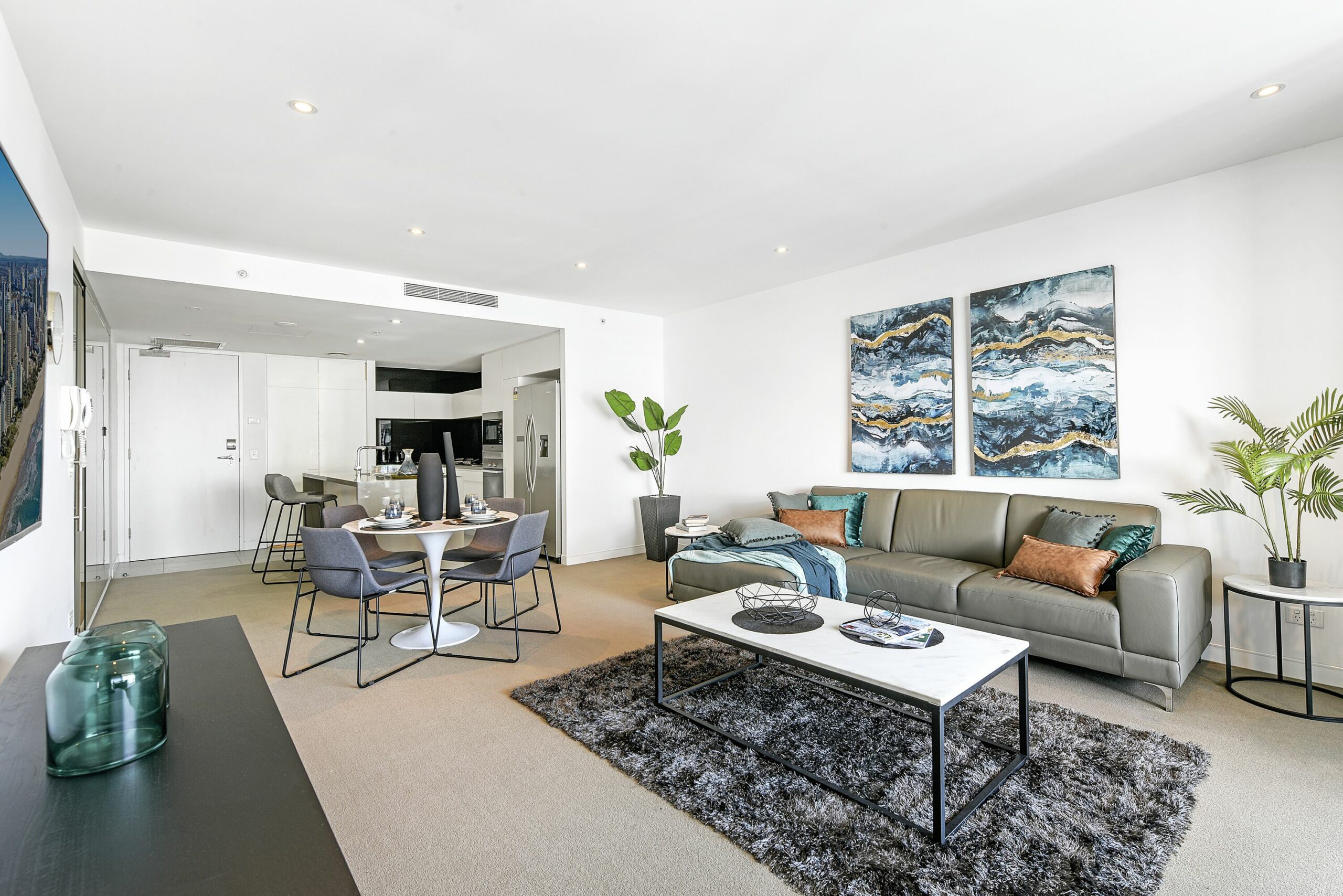 Oracle Broadbeach Apartments