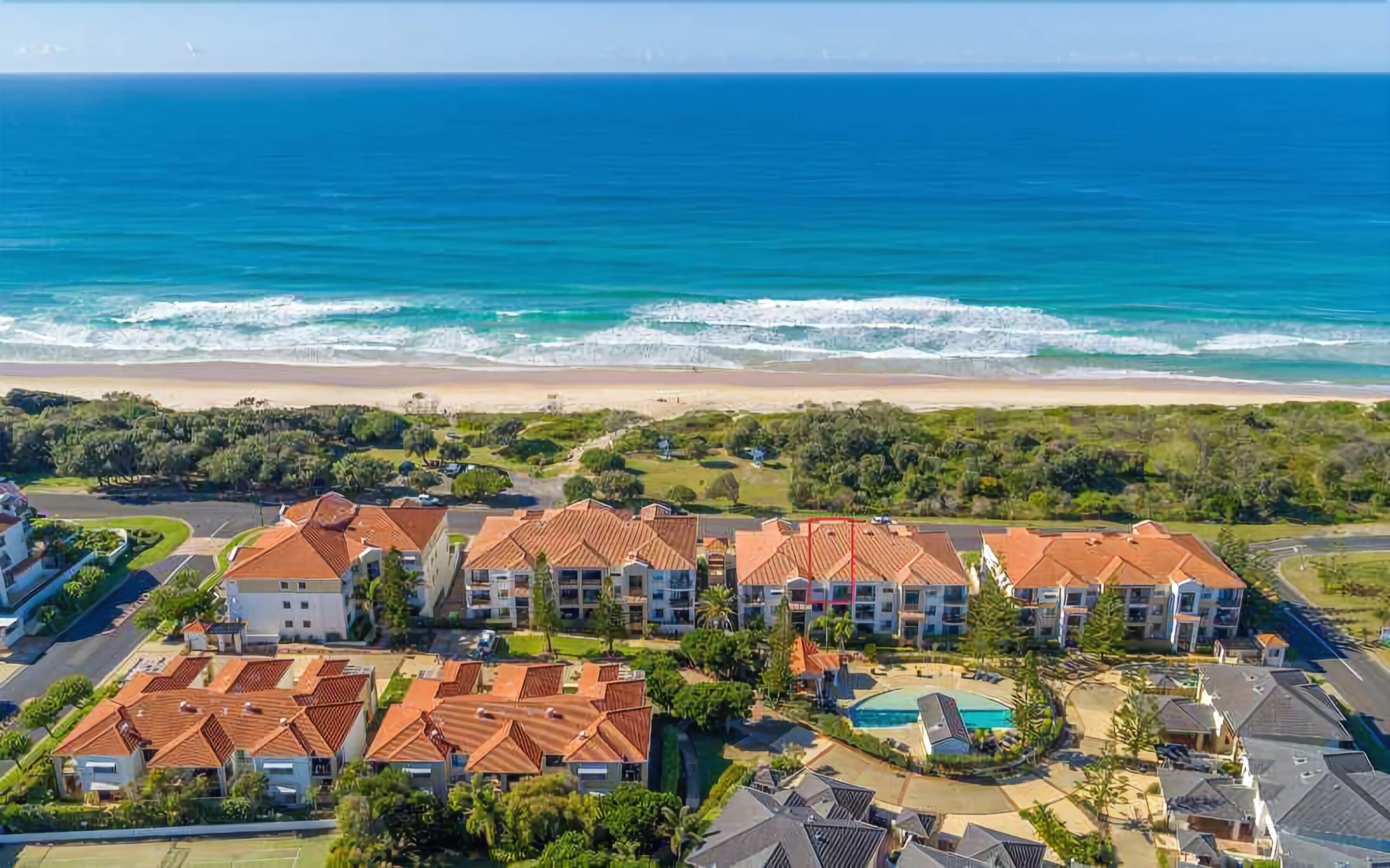 Relax in luxury - double level Penthouse in The Sands Resort with endless ocean views!