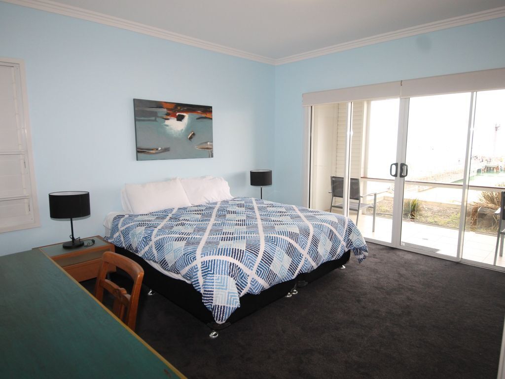 Tangalooma Beach Front Apartment 4