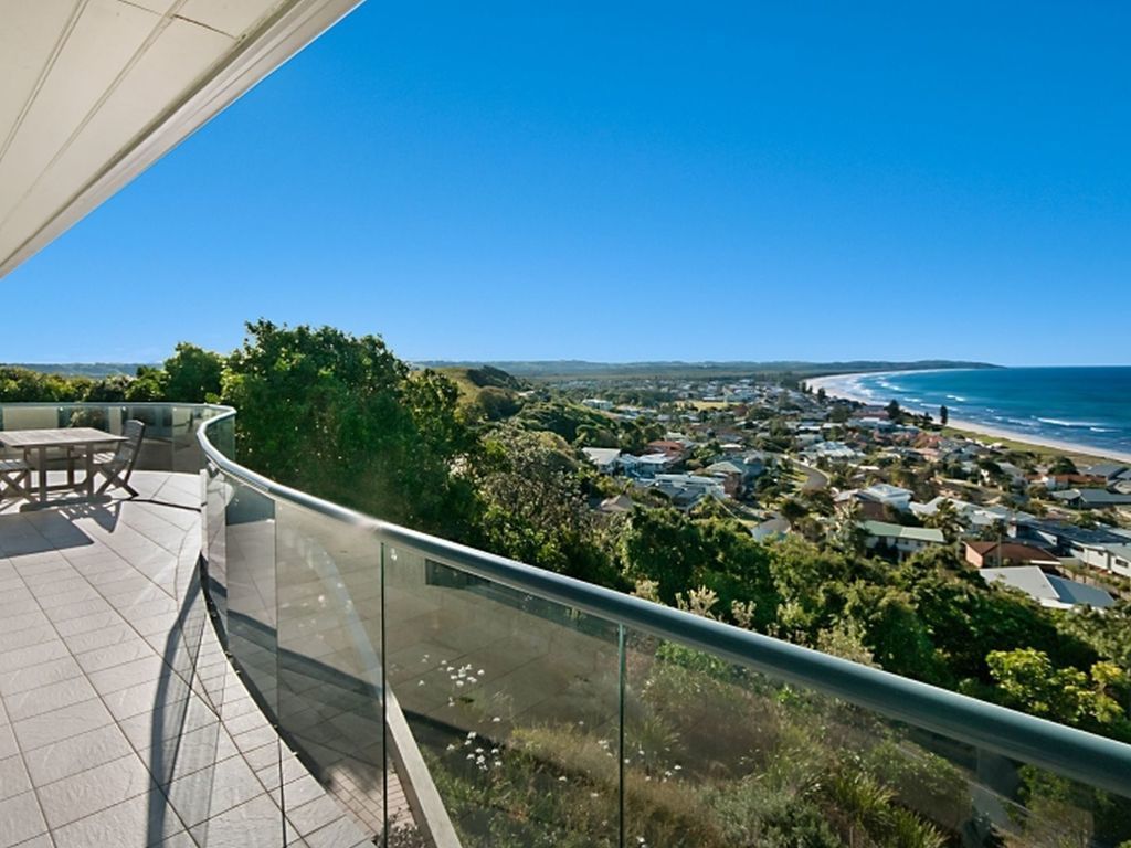 Wave Hill House - Ocean Views!