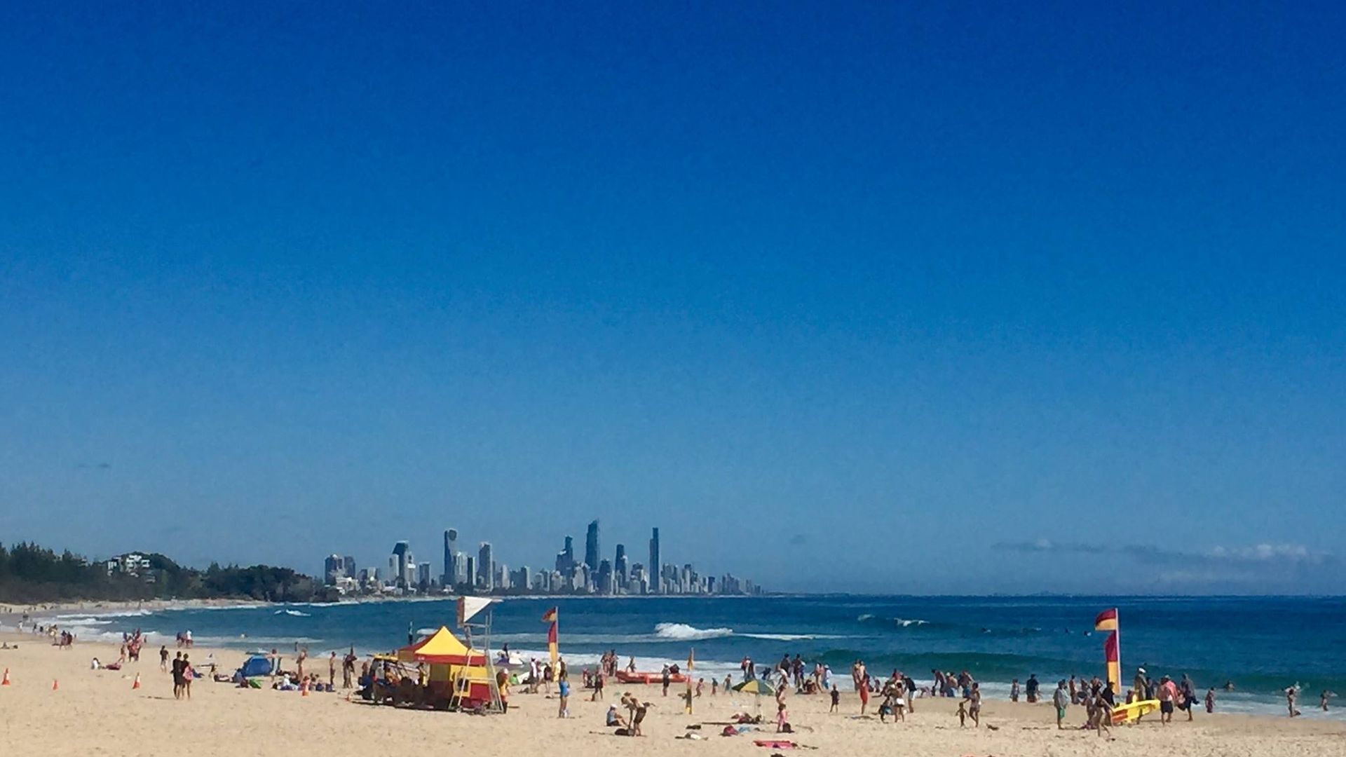 Walk to Burleigh Head National Park from a Beaming Apartment