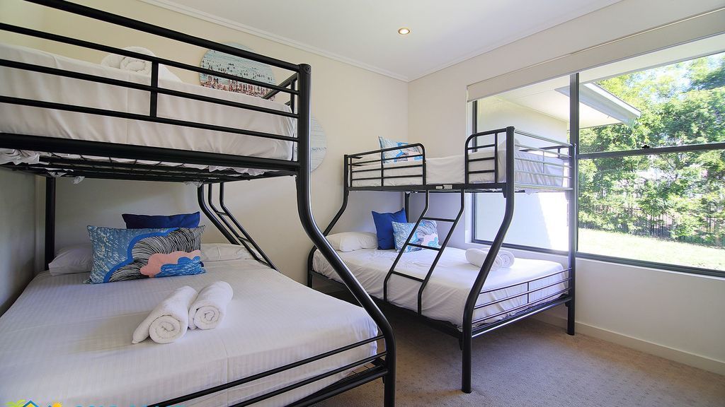 Gold Coast Holiday Houses - THE Parkway @ Sanctuary Cove