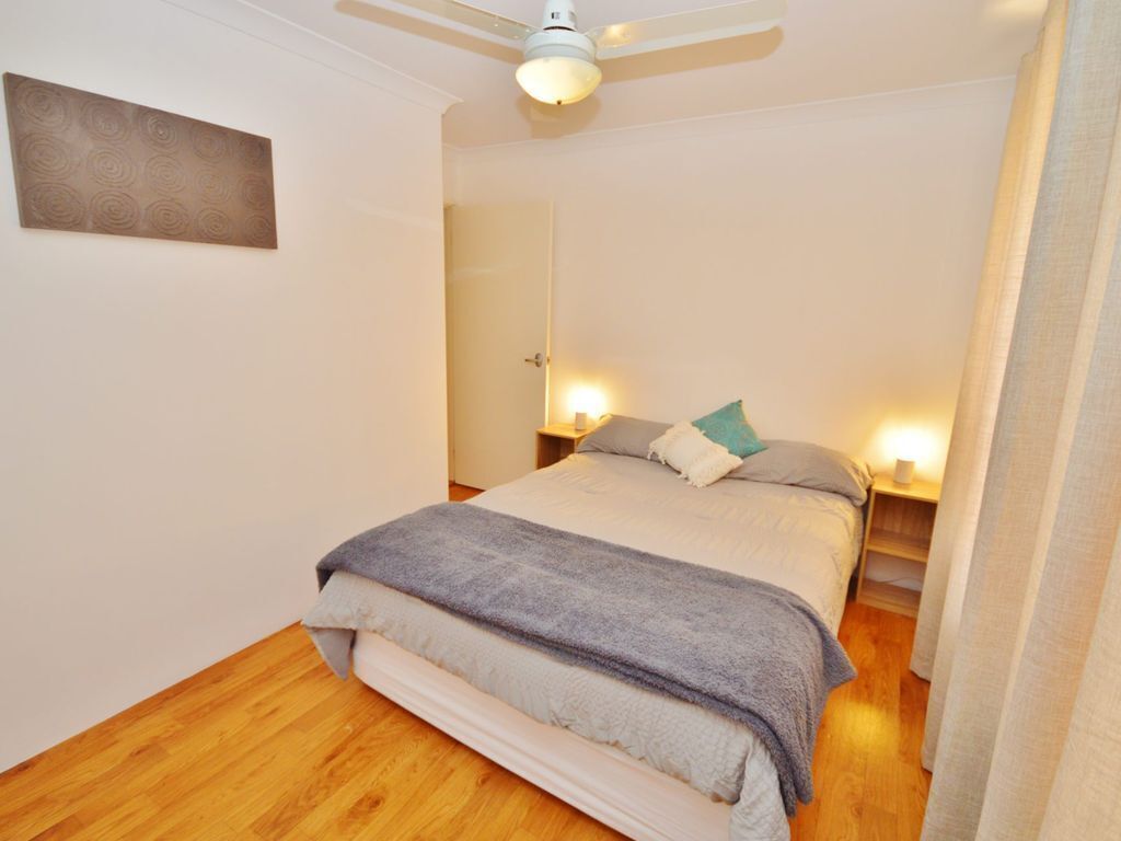 Only 5 Mins From Blue Holes Beach + Bonus Free Wifi is Available