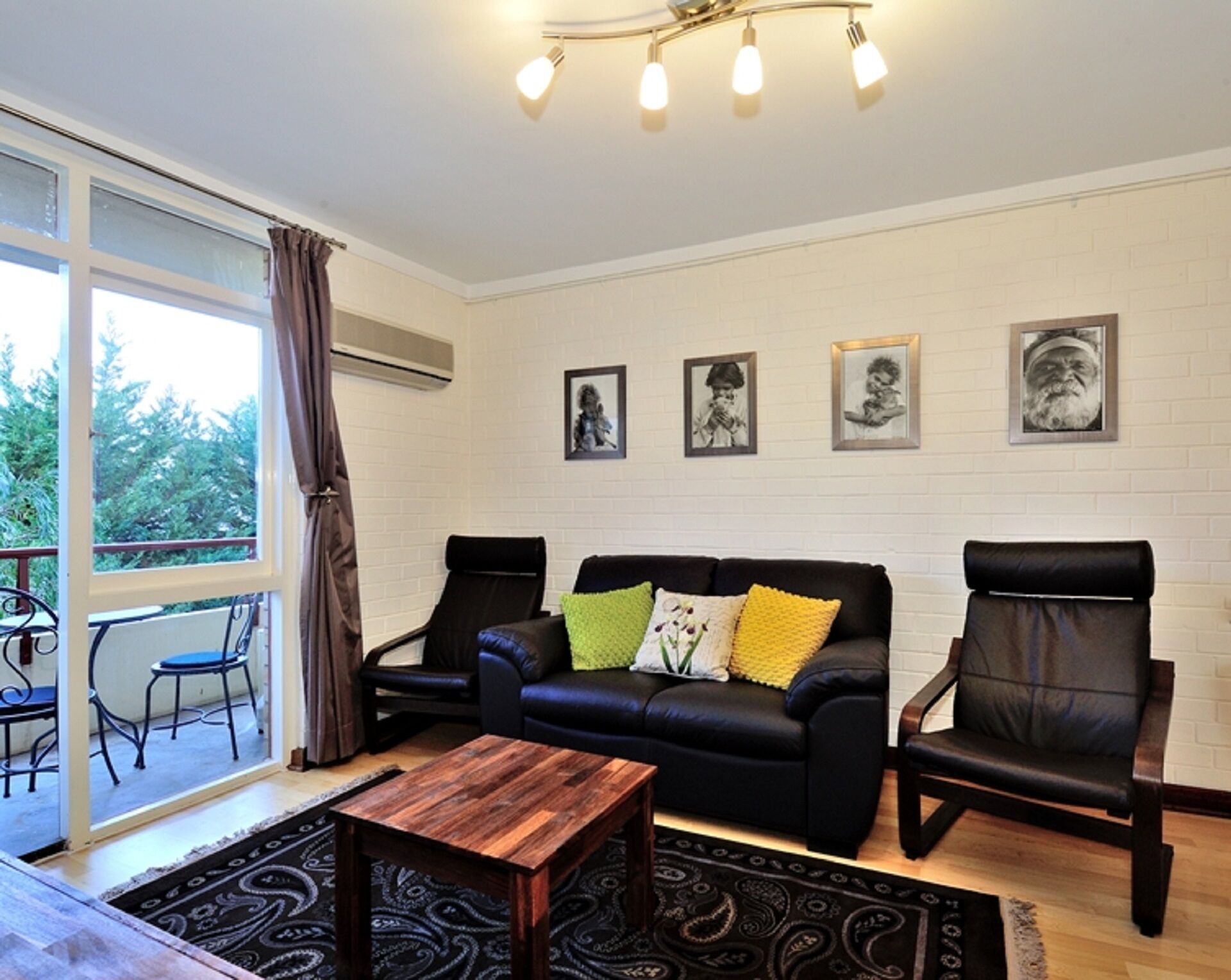 Cappuccino Delight - Central Fremantle Apartment + Wifi