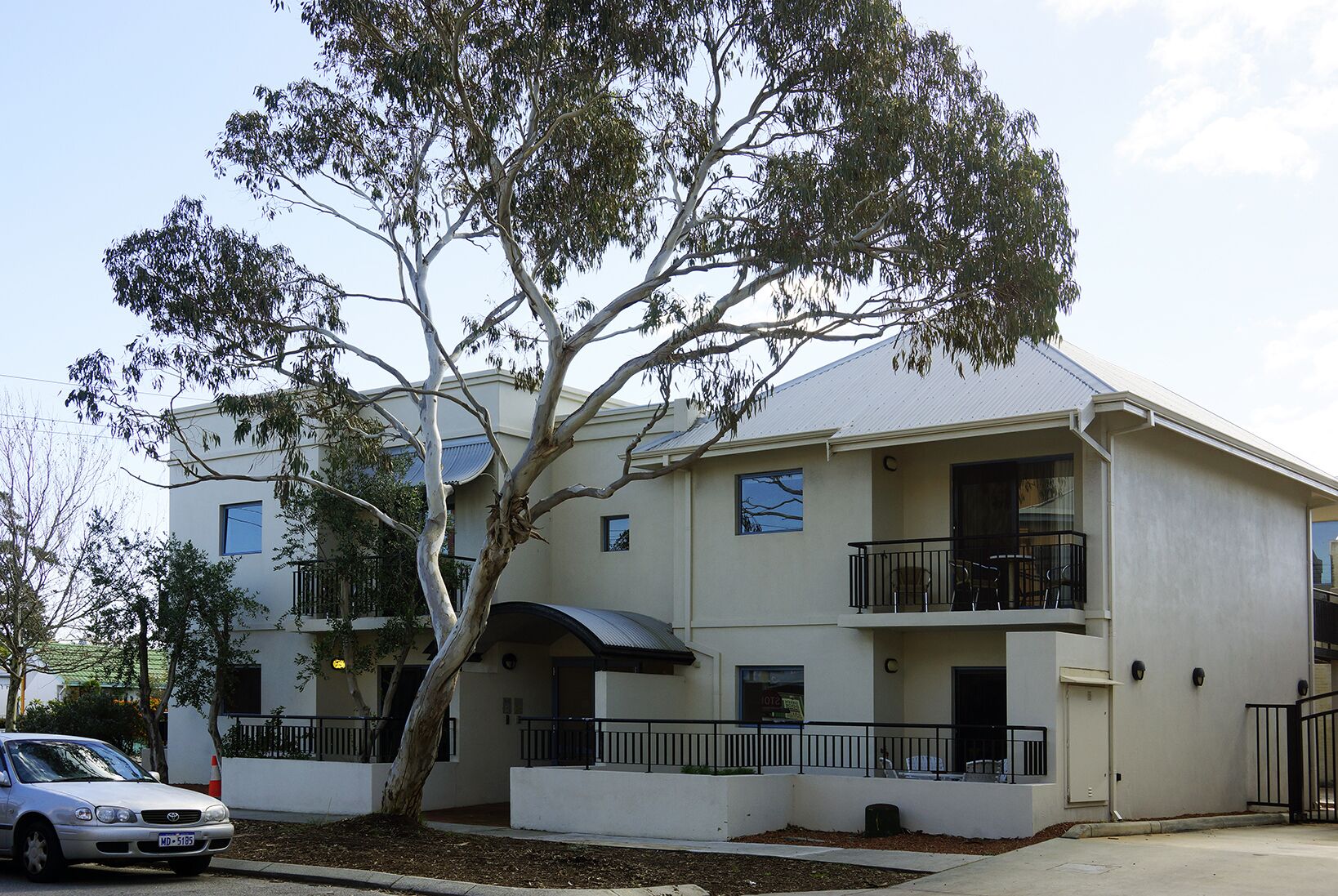 Executive 1 Bedroom Apartment in South Fremantle