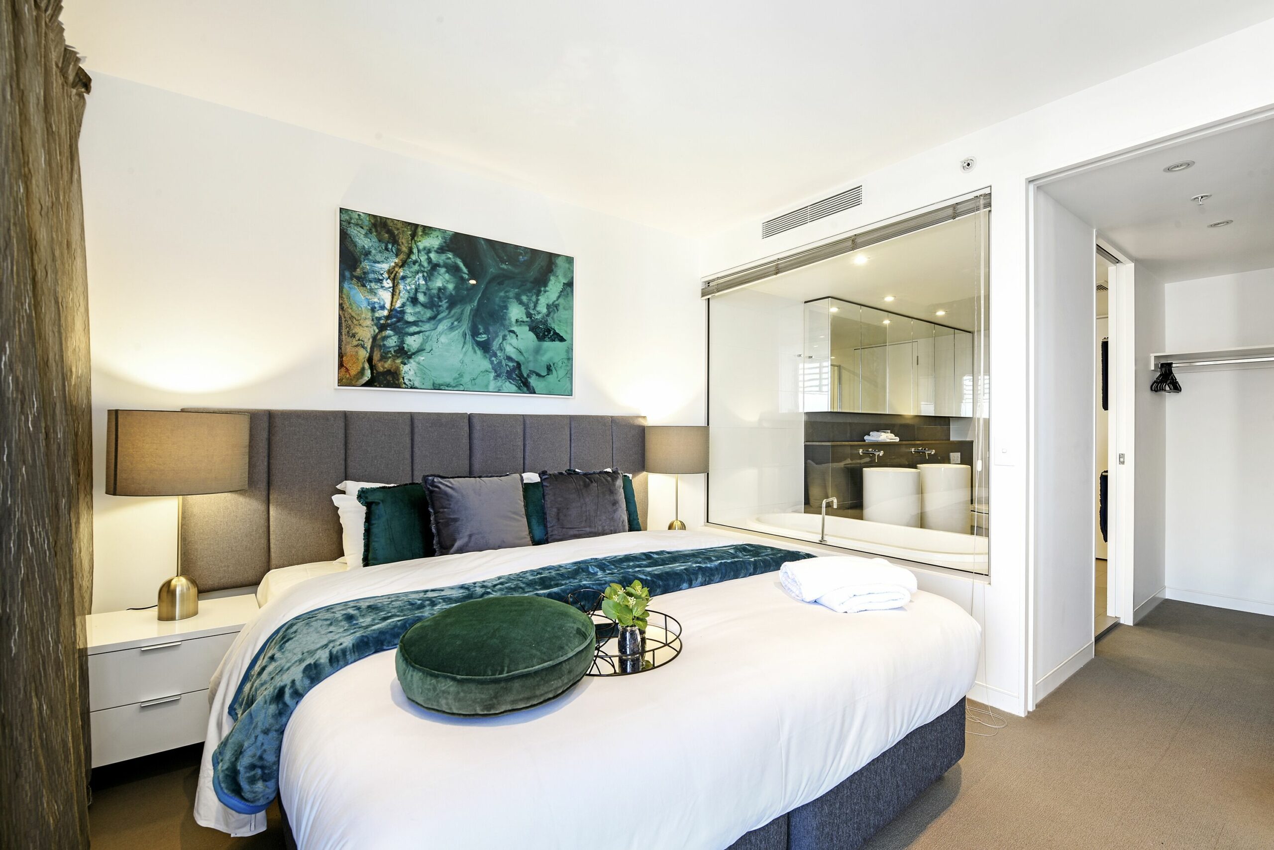 Oracle Broadbeach Apartments