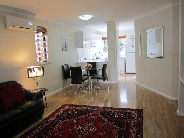 Subiaco Executive/holidays Apartment. Free Wifi