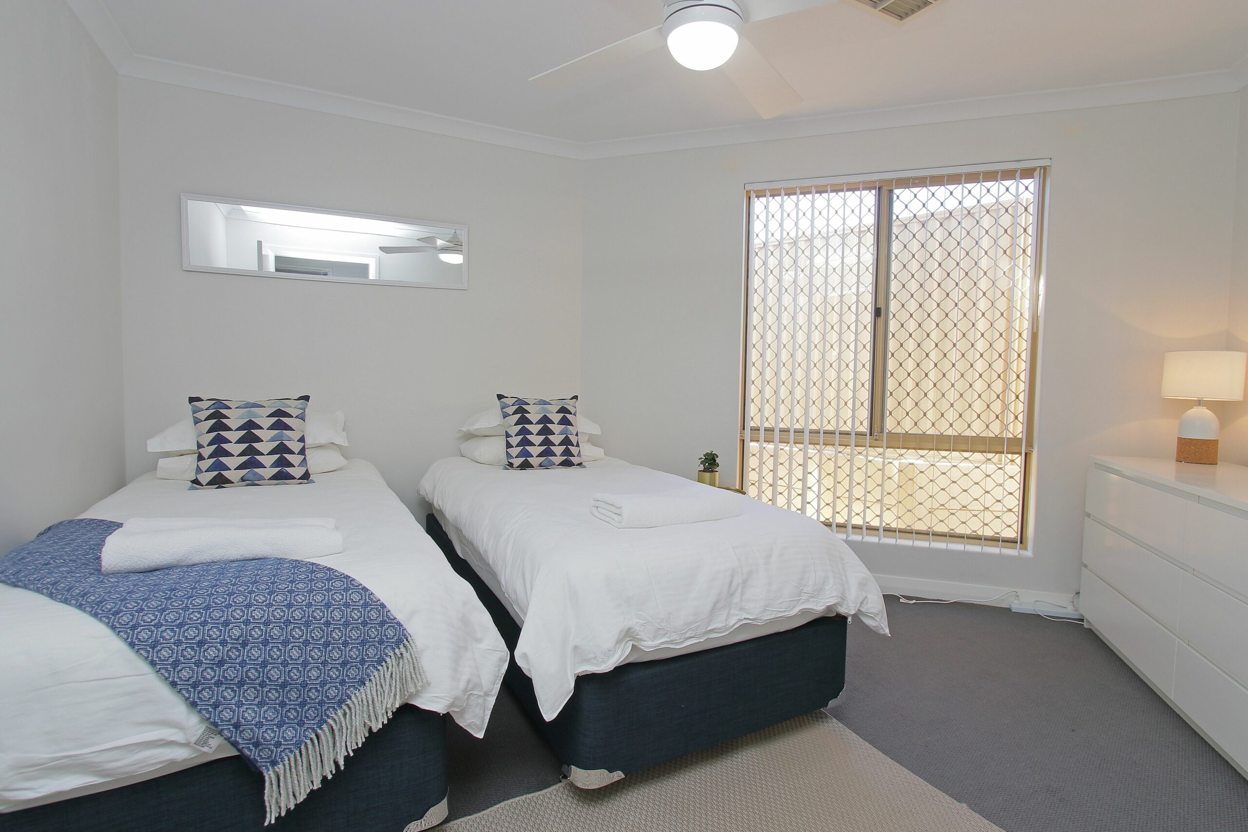 Azure Villa Close to City of Perth and Fremantle