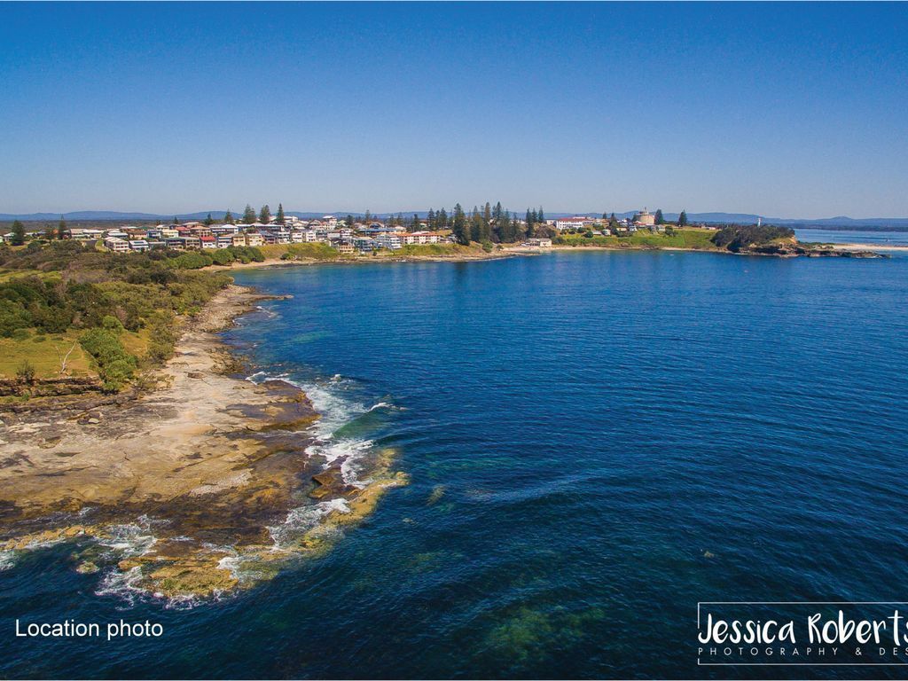 Arcoola 1 - Overlooking Main Beach